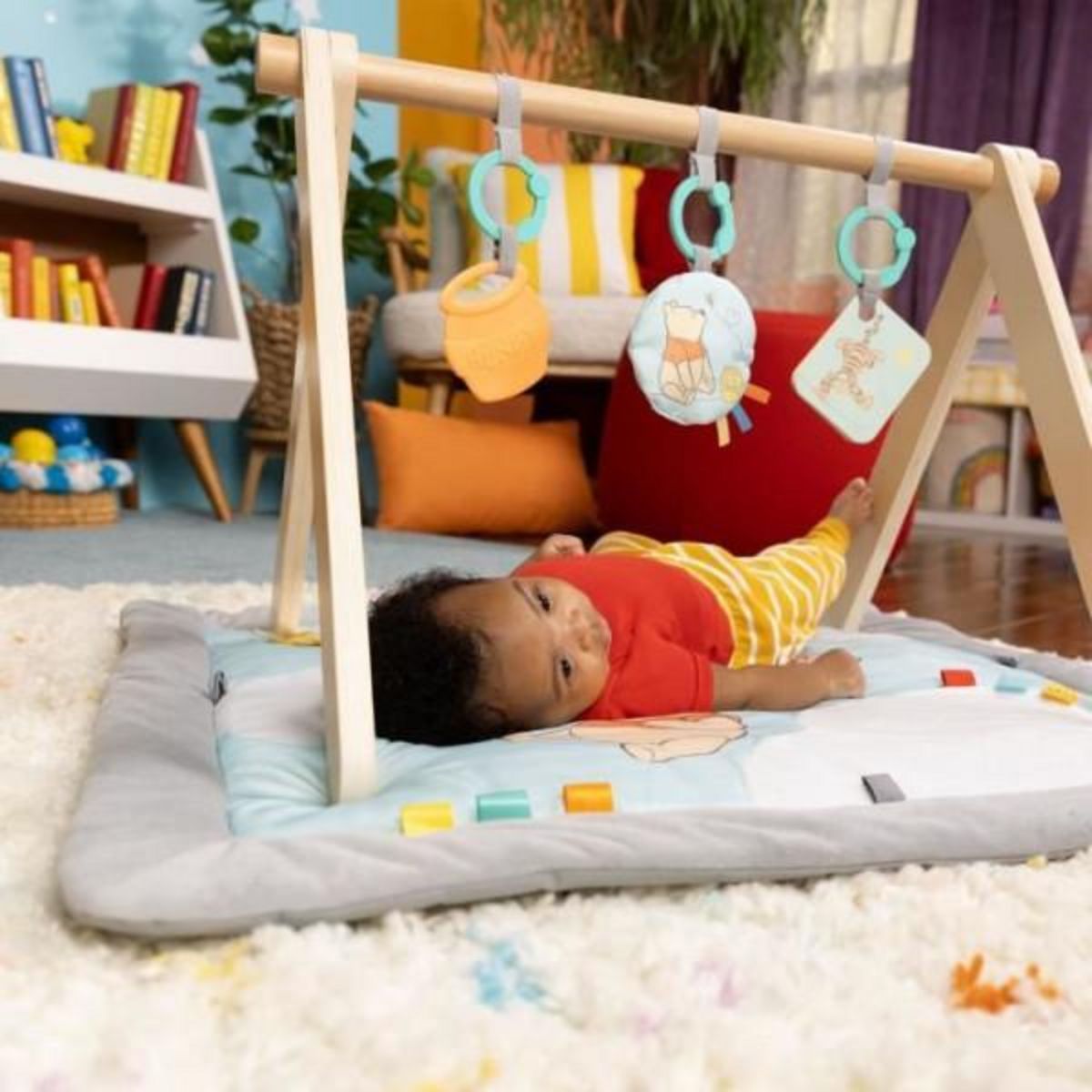 Bright Starts DISNEY BABY -WINNIE- Tapis de sol éveil bébé évolutif, arche en bois pliable avec jouets sensoriels, miroir