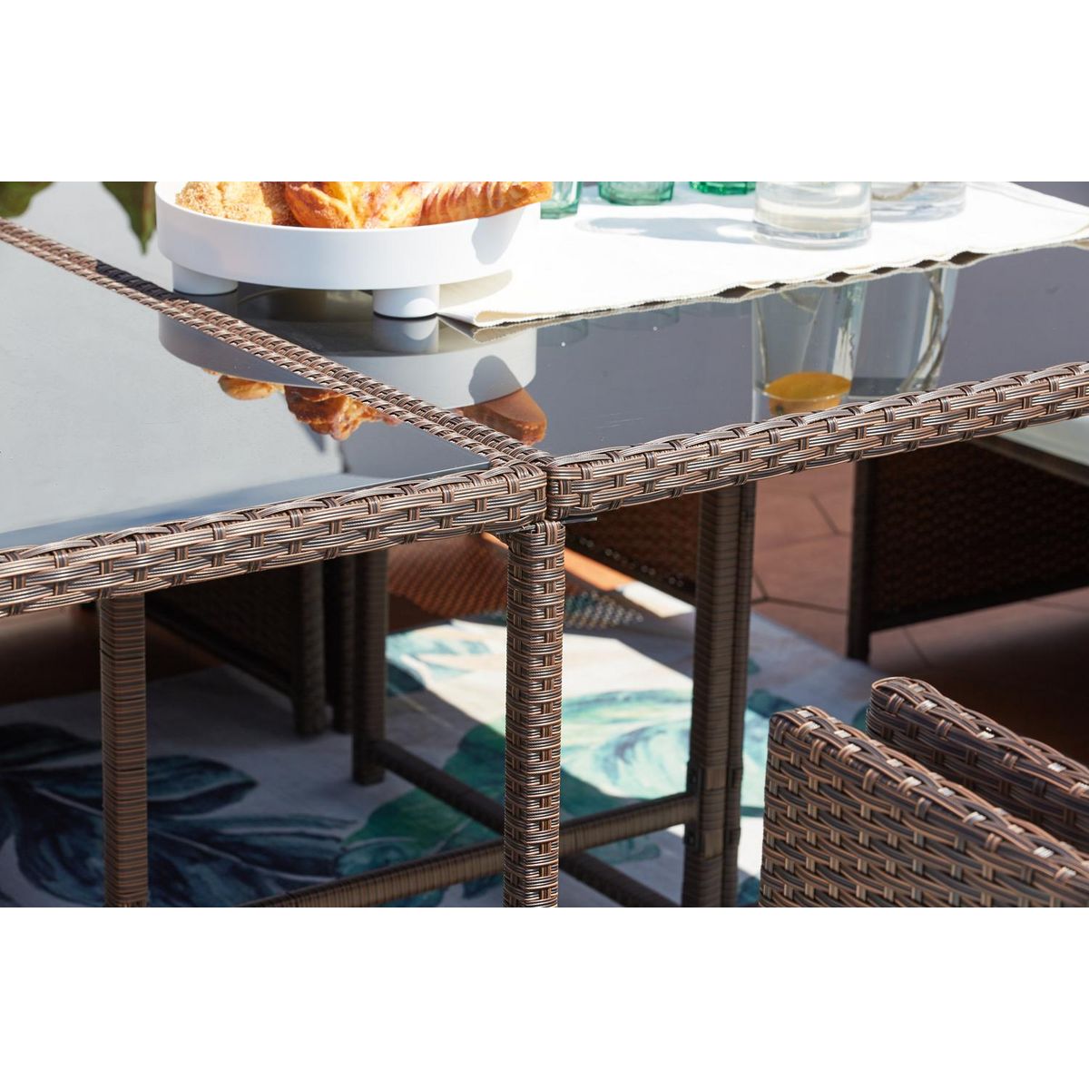 CONCEPT USINE Table et chaises 12 places encastrables résine marron-blanc MIAMI