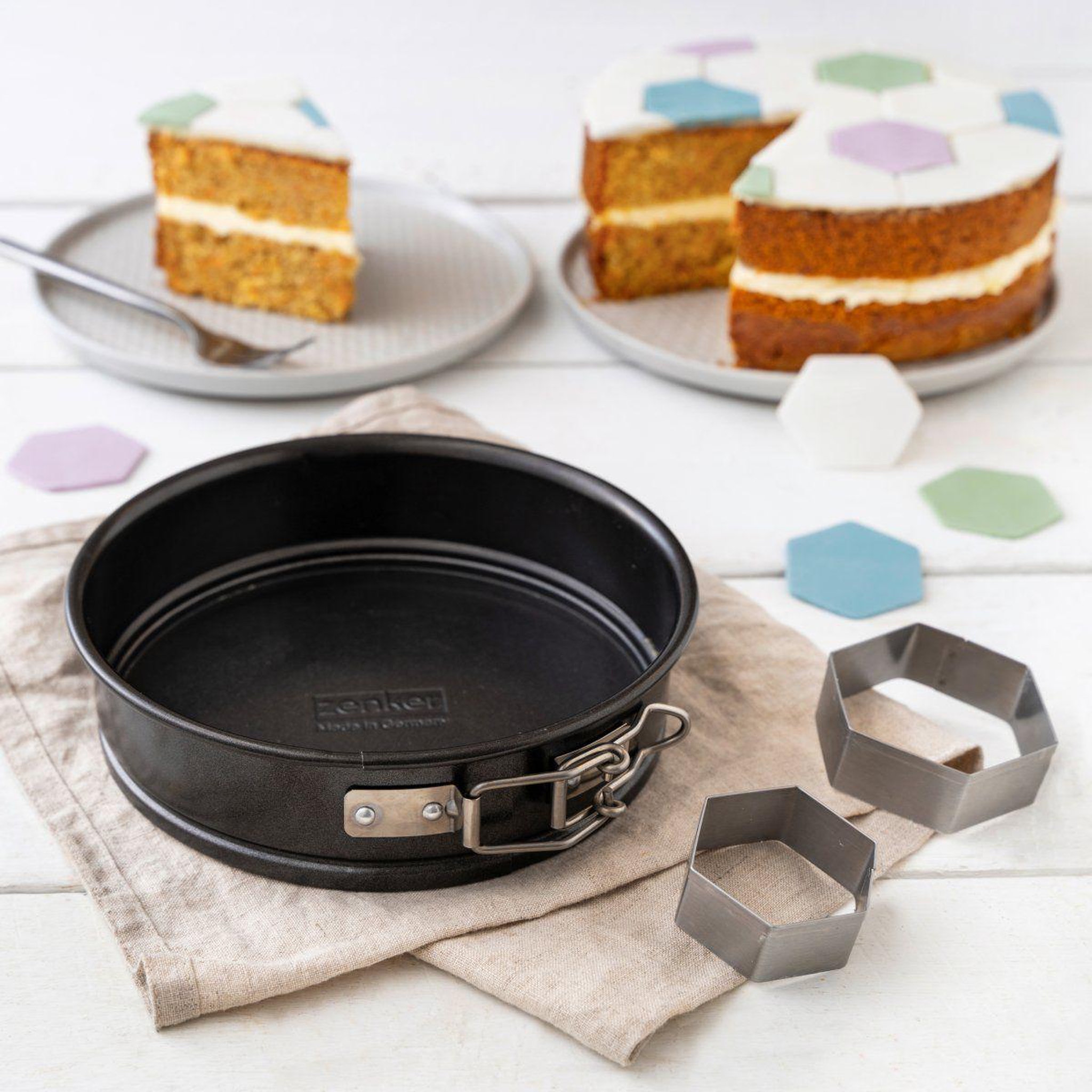 Voir la diapositive 6 : ZENKER Set de 3 mini moules à cake 15 cm, charnière 16 cm et kouglof 18 cm zenker spécial mini
