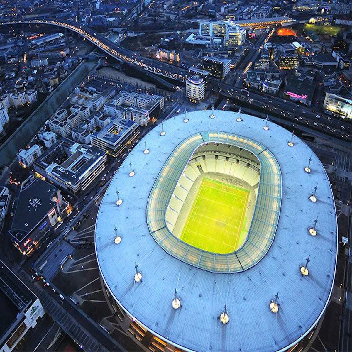 Smartbox Visite des coulisses du Stade de France en famille pour 1 adulte et 1 enfant - Coffret Cadeau Sport & Aventure