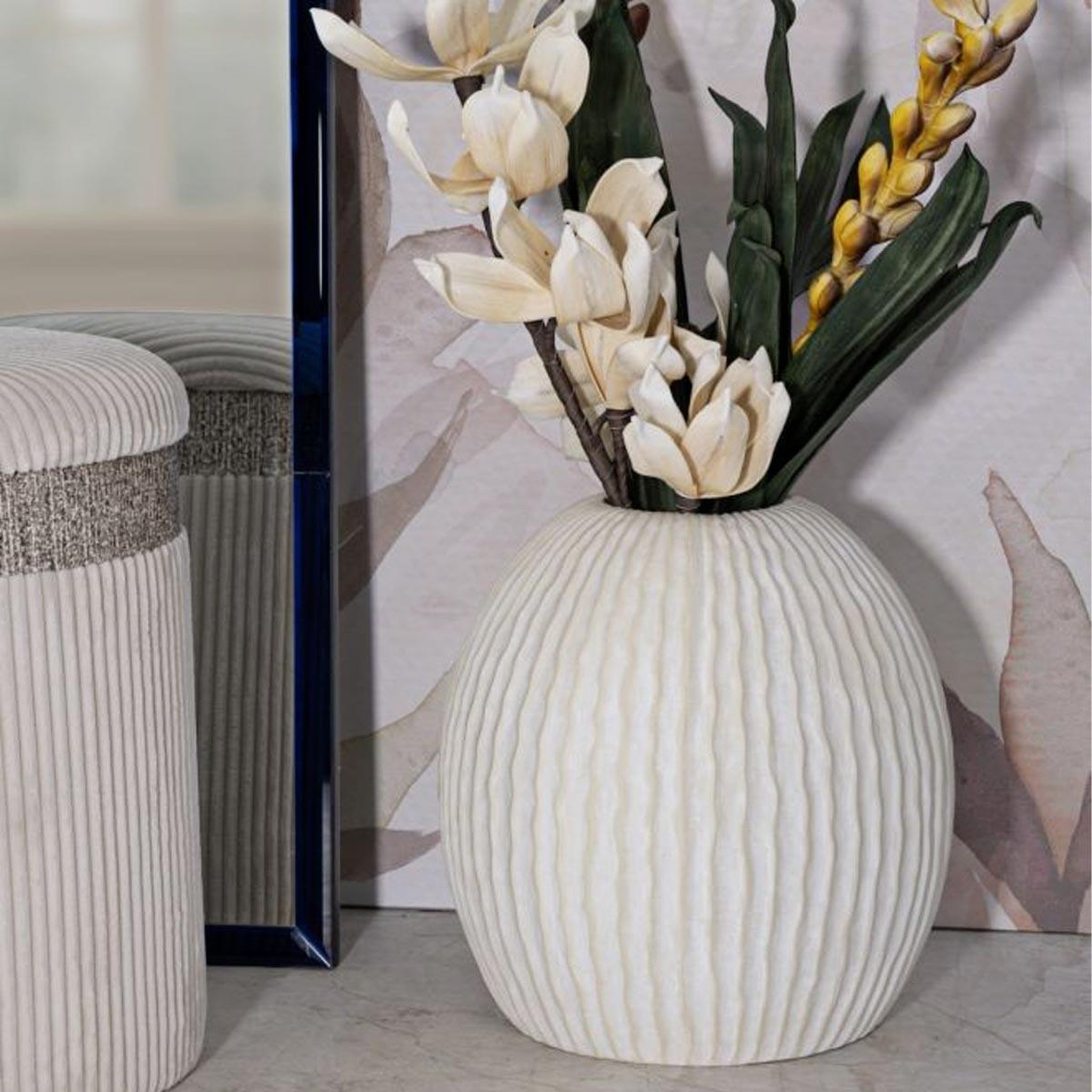 Voir la diapositive 4 : Paris Prix Vase design rainuré  icicle  38cm crème