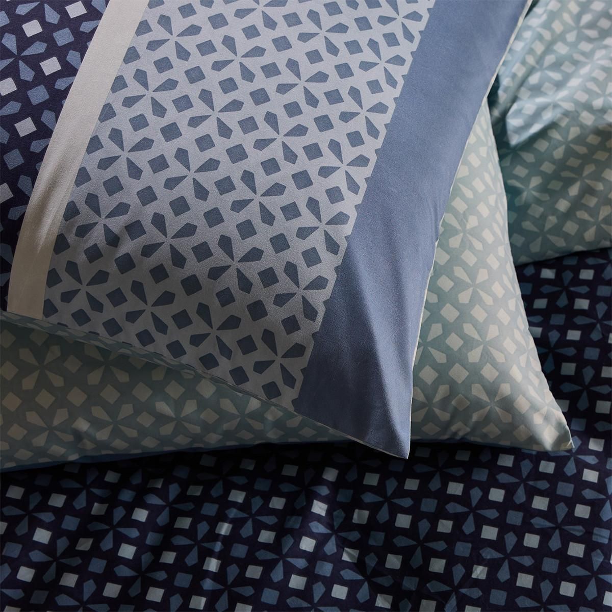 FUTURE HOME Parure de lit 2 personnes géométrique en microfibre