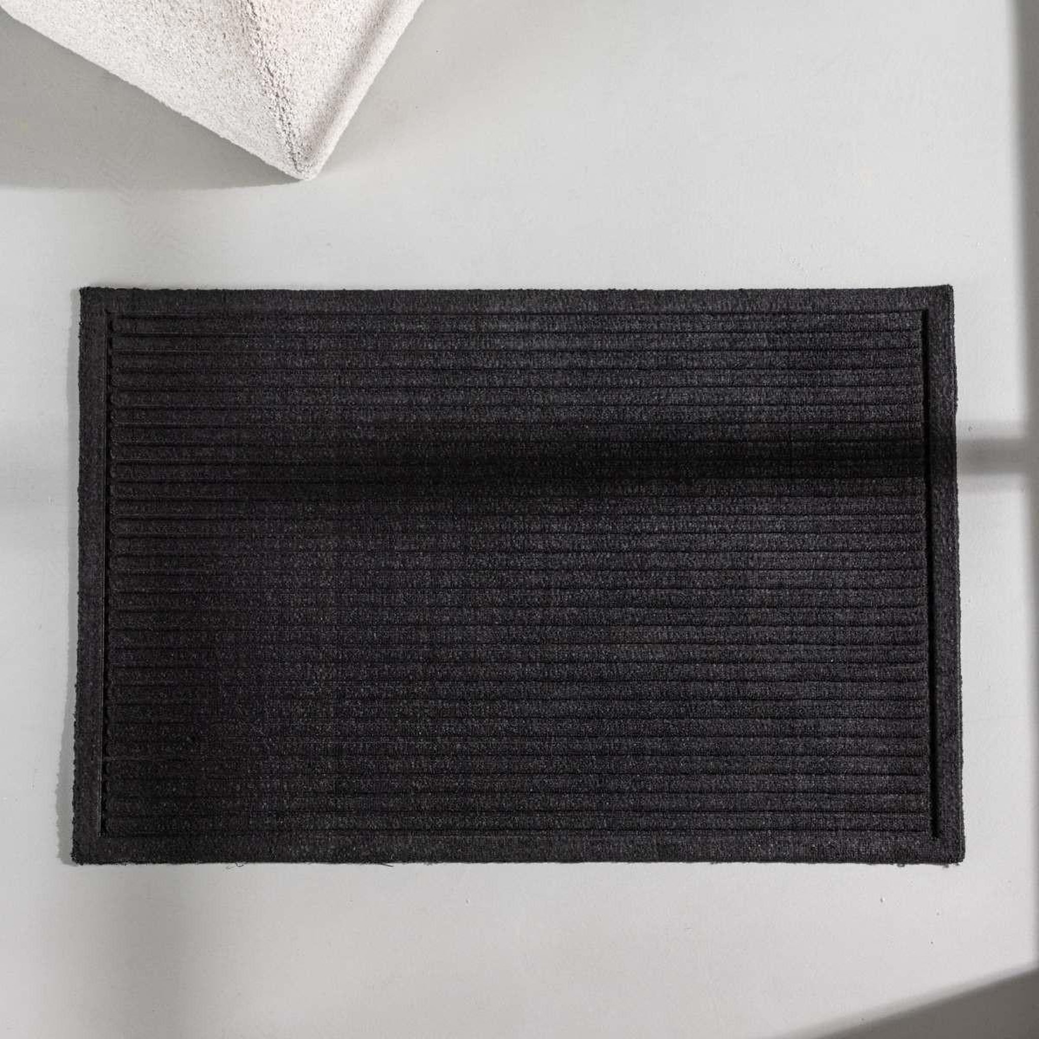 Voir la diapositive 3 : Paris Prix Paillasson Déco  Bosse  60x90cm Noir