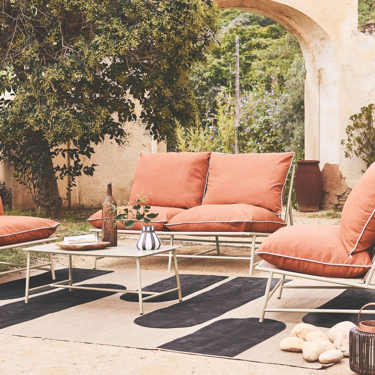 SWEEEK Salon de jardin en acier et textilène SOFIA, 4 places, table rectangulaire