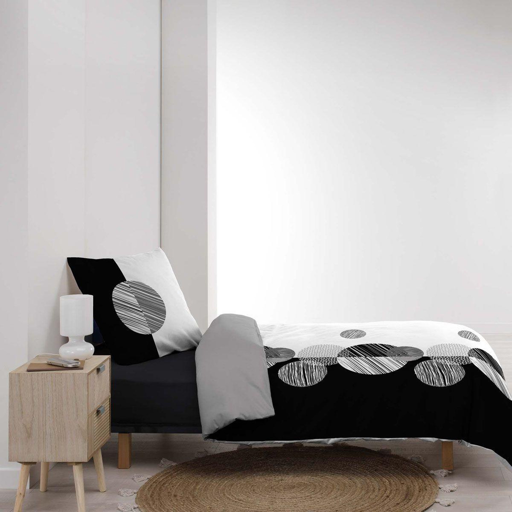 Voir la diapositive 3 : Douceur d'Intérieur Parure de Lit 2 Pièces  Stormi  140x200cm Noir