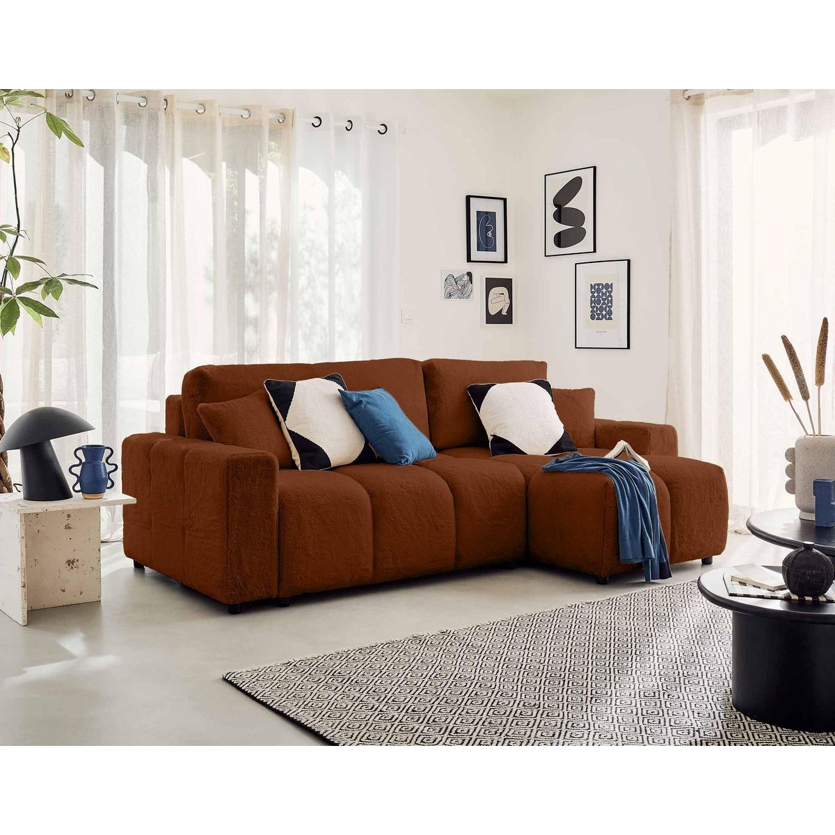 LISA DESIGN Crocus - canapé d'angle réversible - 4 places - convertible avec coffre - en fausse fourrure