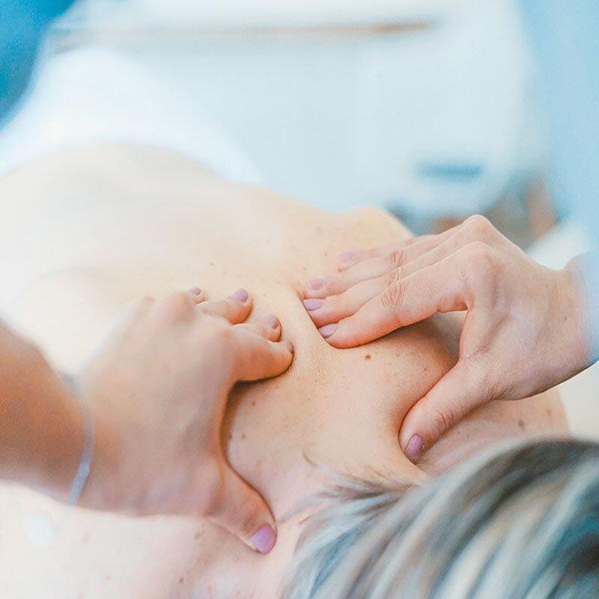 Voir la diapositive 3 : Smartbox Séance de massage bien-être - coffret cadeau bien-être