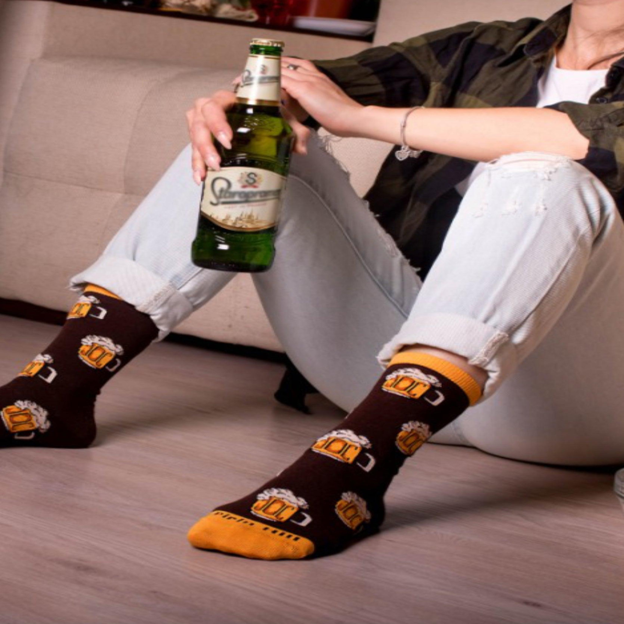 Voir la diapositive 2 : PIRIN HILL Chaussettes coton bio marrons chopes de bière