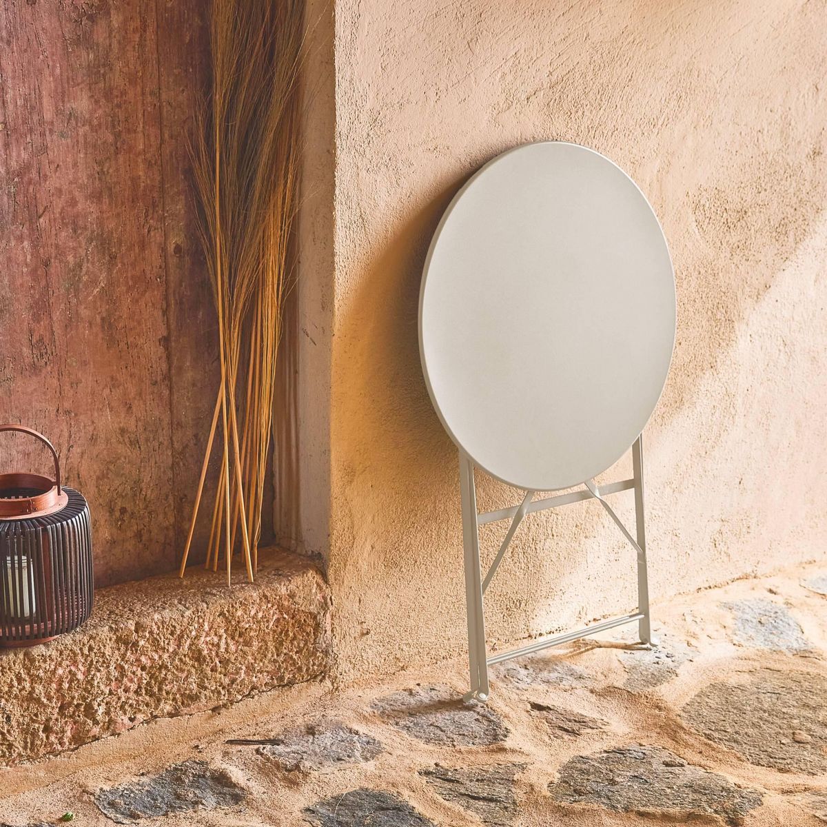 SWEEEK Table de jardin bistrot pliable - Emilia ronde - Table ronde Ø60cm en acier thermolaqué