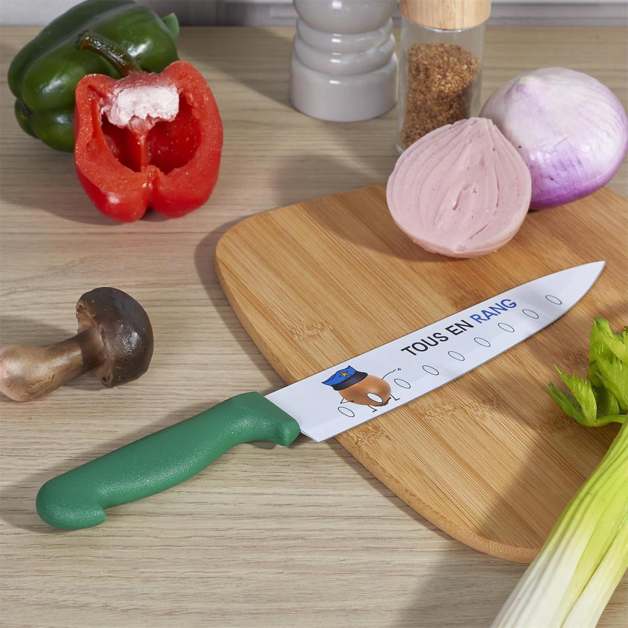 Voir la diapositive 2 : COOK CONCEPT Couteau à Alvéoles  Ludique  32cm Vert