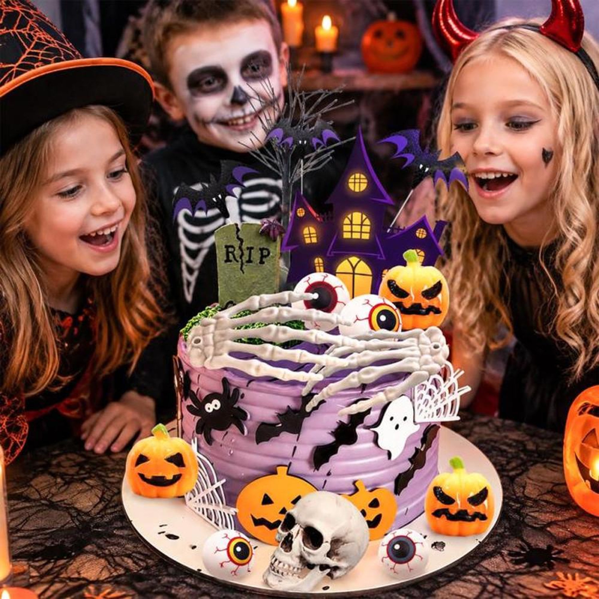 Voir la diapositive 4 : Set de décorations pour gâteau Halloween 17 pièces avec topper Happy Halloween, tombstone RIP, chauves-souris et citrouilles