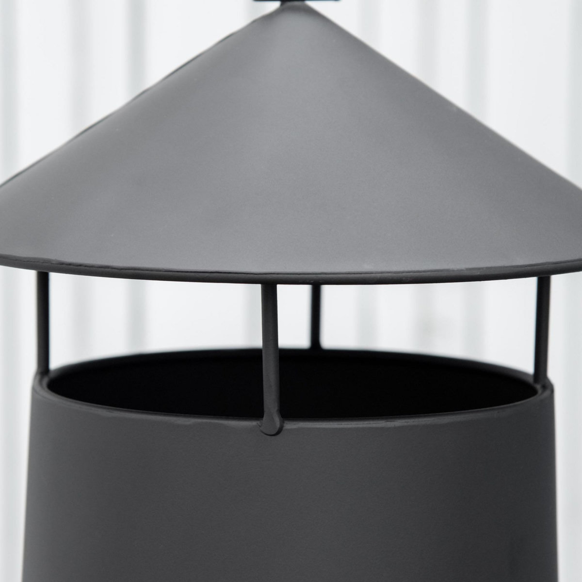 OUTSUNNY Brasero cheminée d'extérieur H.133 Ø 45 cm tisonnier large foyer - espace de rangement pour bûches - métal noir