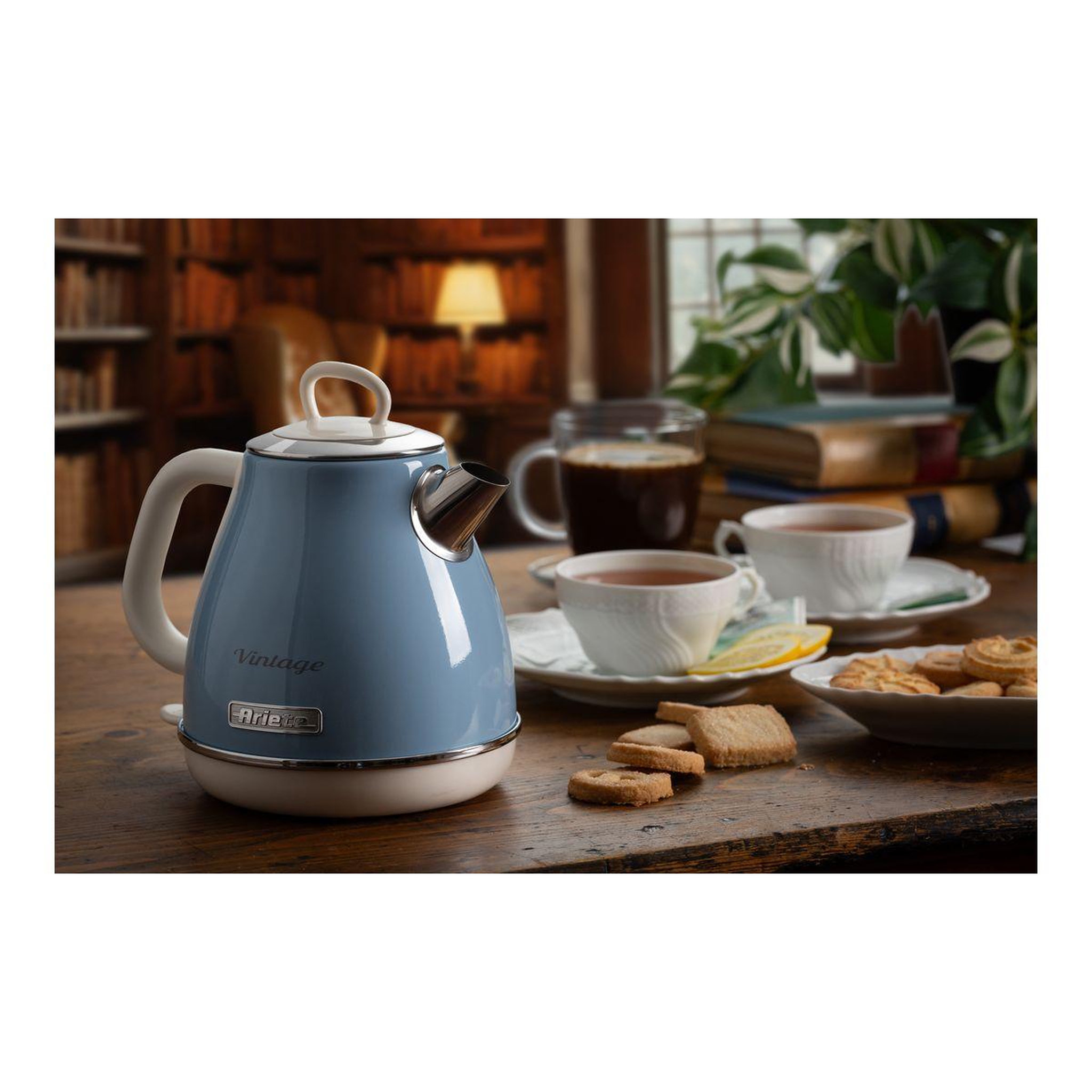 Voir la diapositive 5 : ARIETE Bouilloire vintage bleue