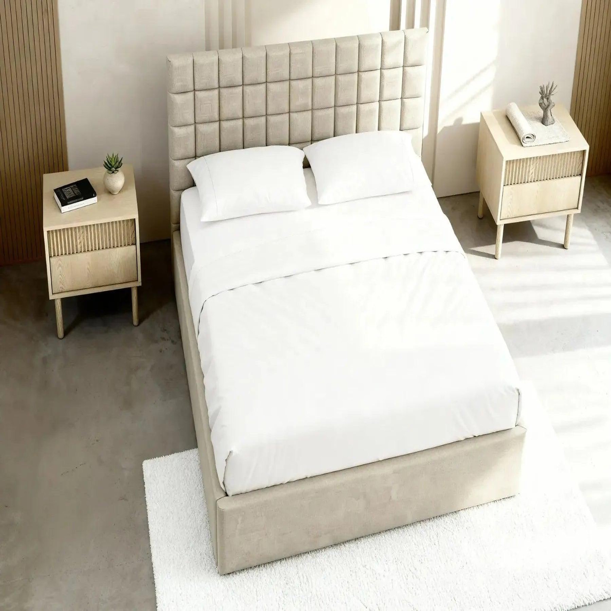 Voir la diapositive 5 : CASANOVA PARIS Thelma - lit coffre tissu velours beige