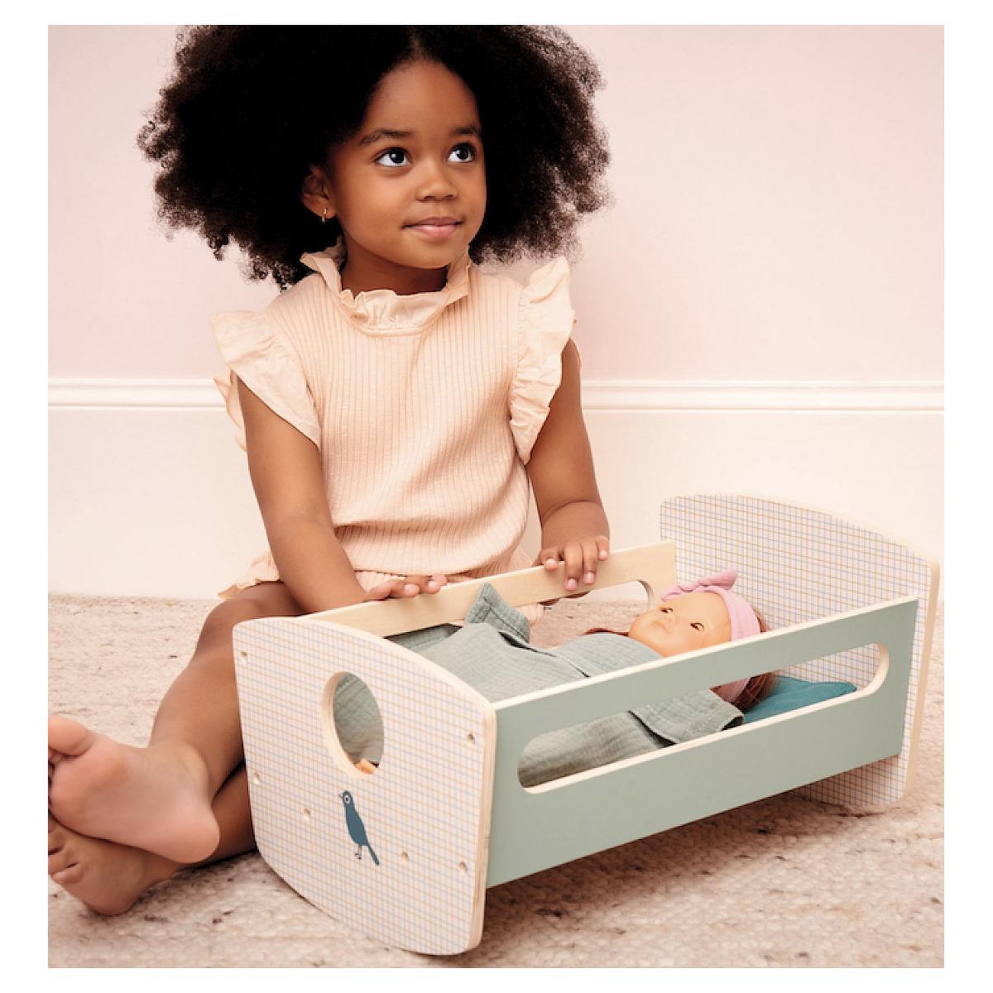Voir la diapositive 2 : Djeco Poupee Lovely Sophie - collection Pomea -