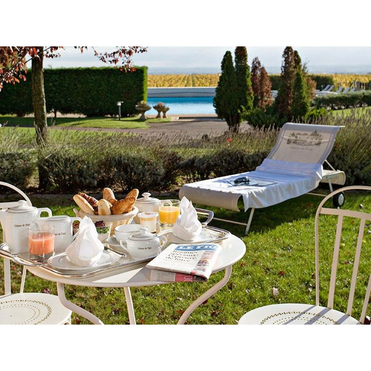 Smartbox Séjour de 2 jours au Château de Pizay 4* avec accès au spa, près de Mâcon - Coffret Cadeau Séjour