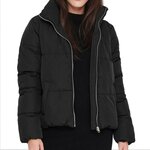 JACQUELINE DE YONG Doudoune e femme Jacqueline de Yong Erica BSZ. Coloris disponibles : Noir