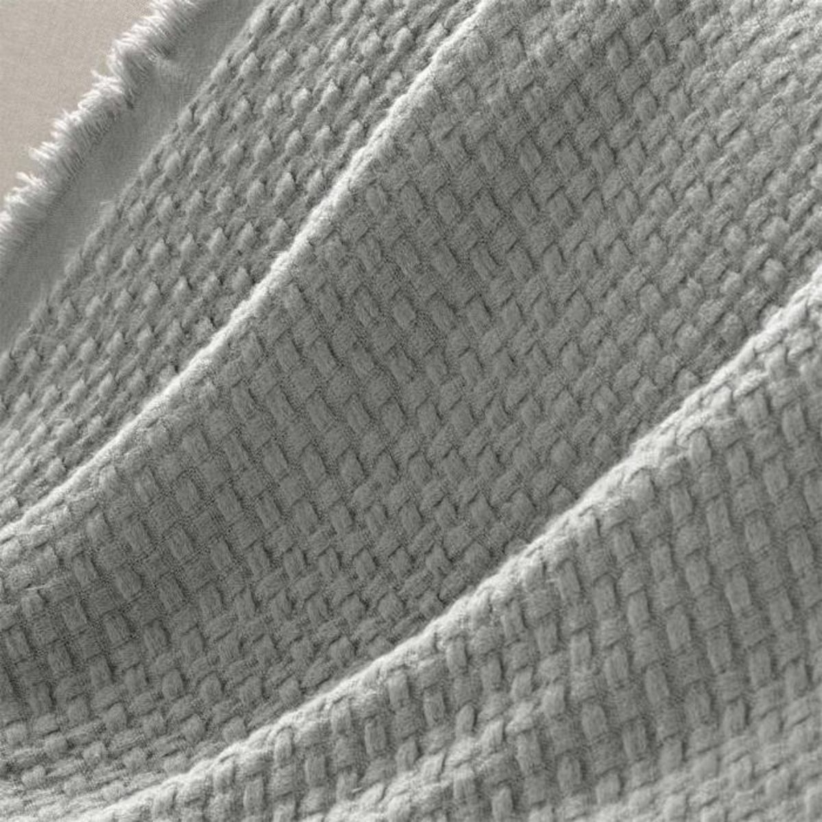 Paris Prix Plaid à Franges  Coraline  125x150cm Gris