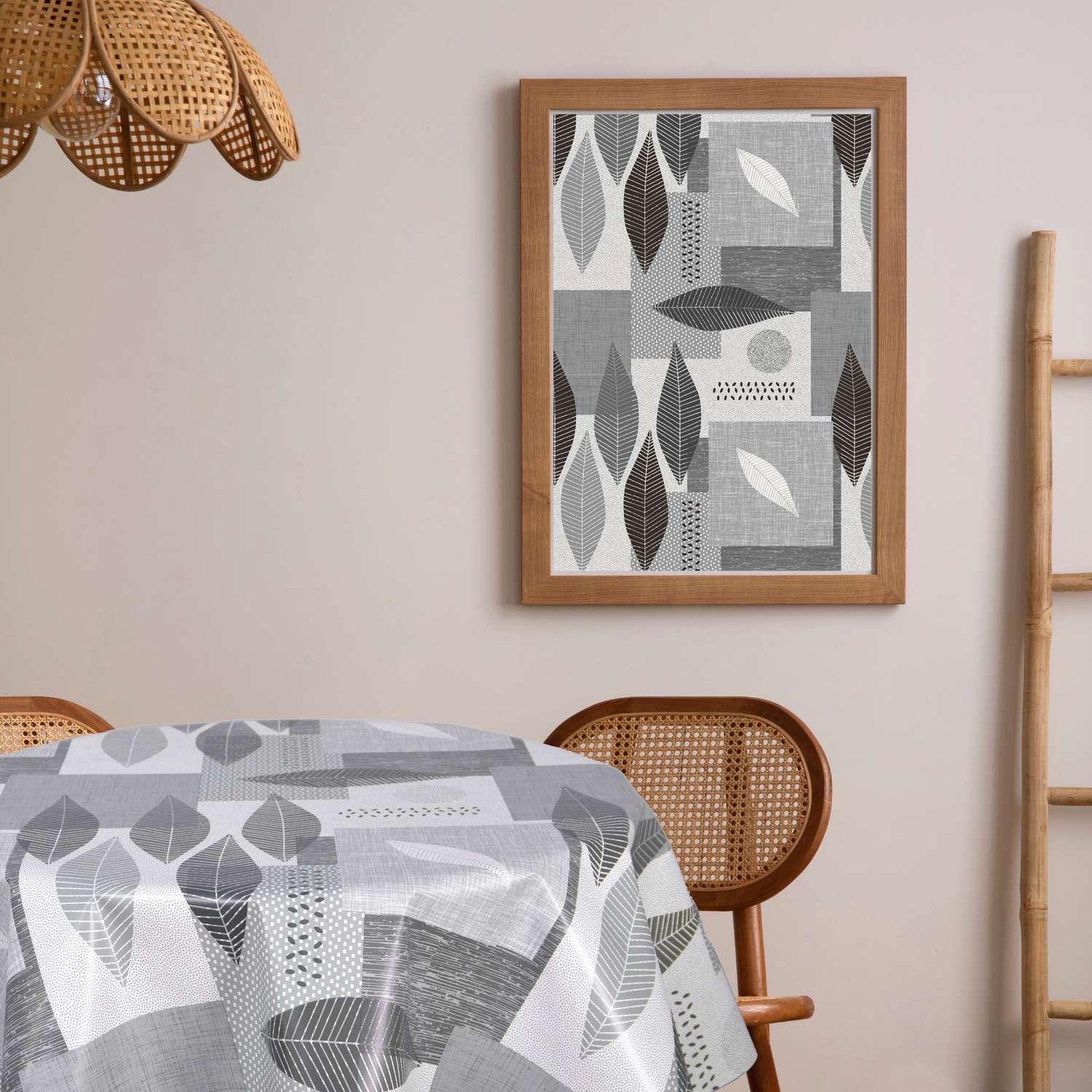 Voir la diapositive 2 : HABITABLE Nappe en toile cirée ronde Opus - Diam. 135 cm - Gris