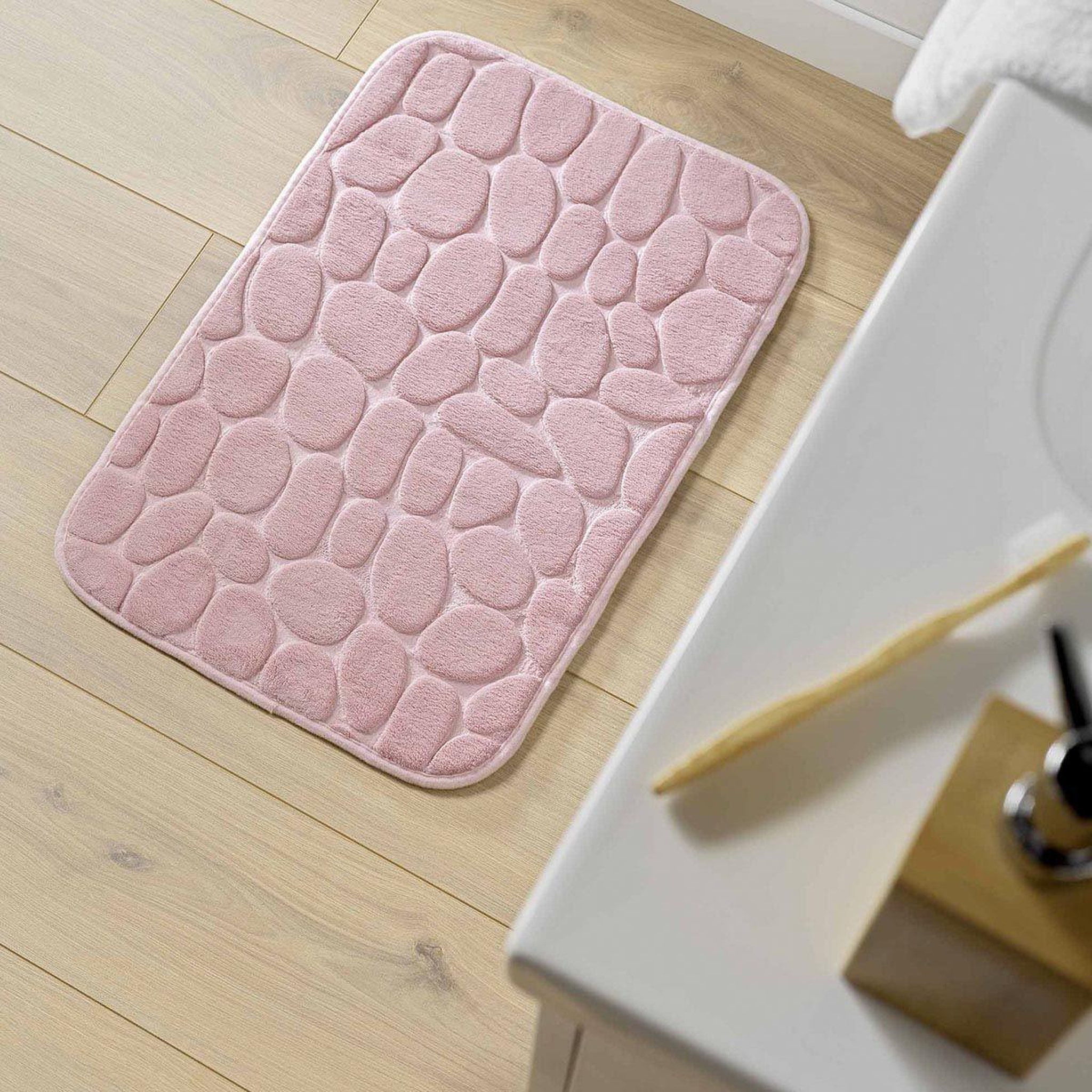 Voir la diapositive 3 : Douceur d'Intérieur Tapis de bain  ricochet  50x80cm rose poudré