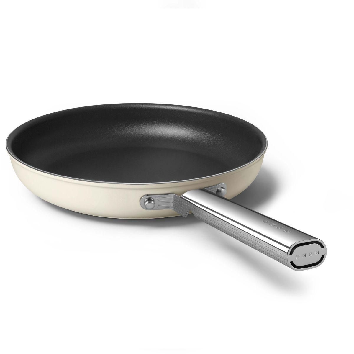 SMEG Poêle diam 28 cm tout feux creme mat