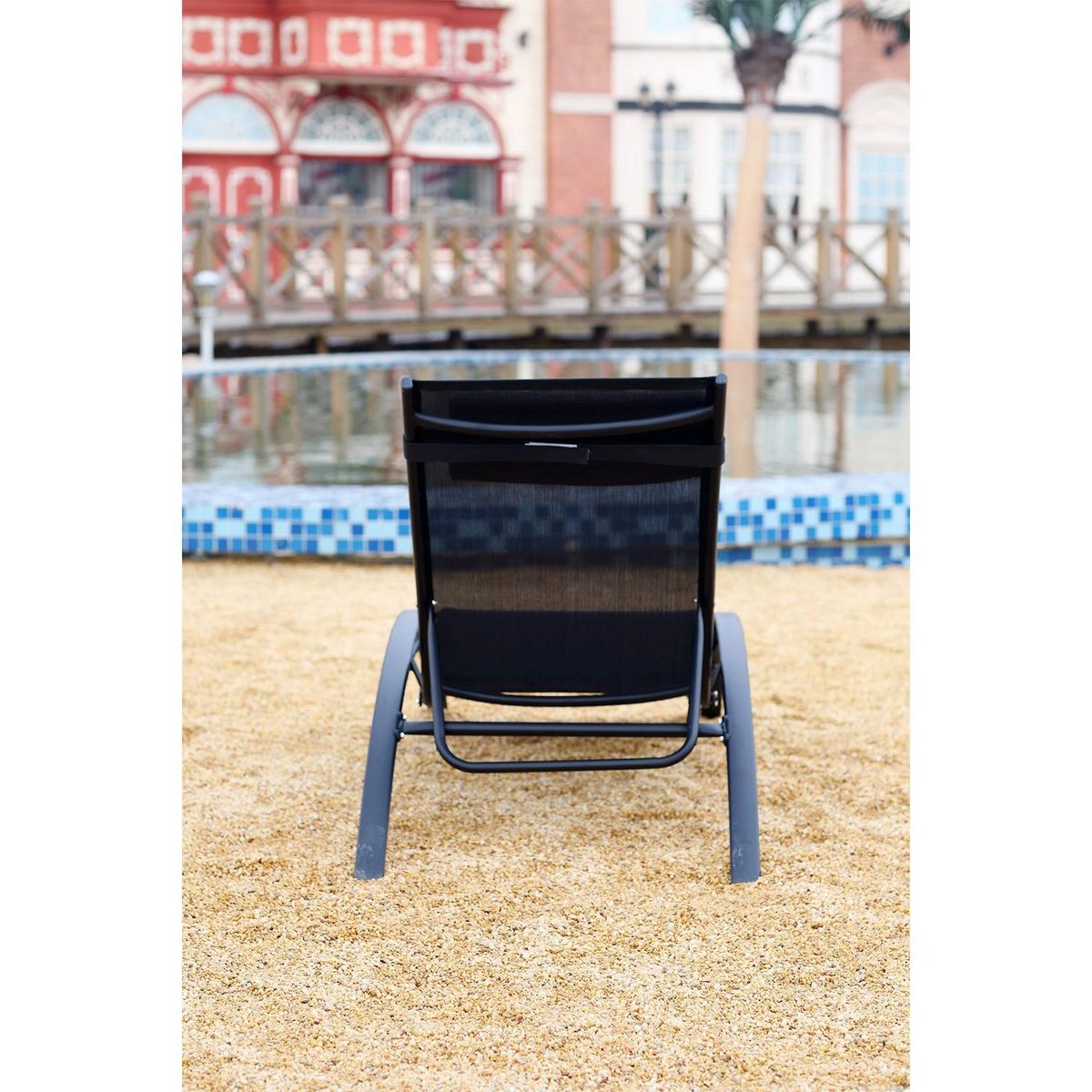 CONCEPT USINE Transat empilable et ajustable en aluminium noir BAHIA