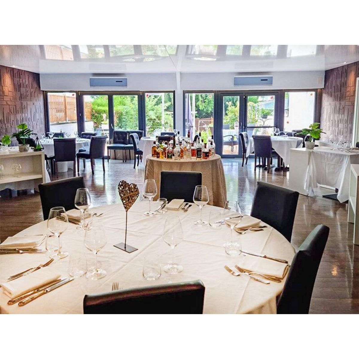 Smartbox Repas gastronomique pour 2 près de Metz : menu 3 plats avec coupe de crémant - Coffret Cadeau Gastronomie