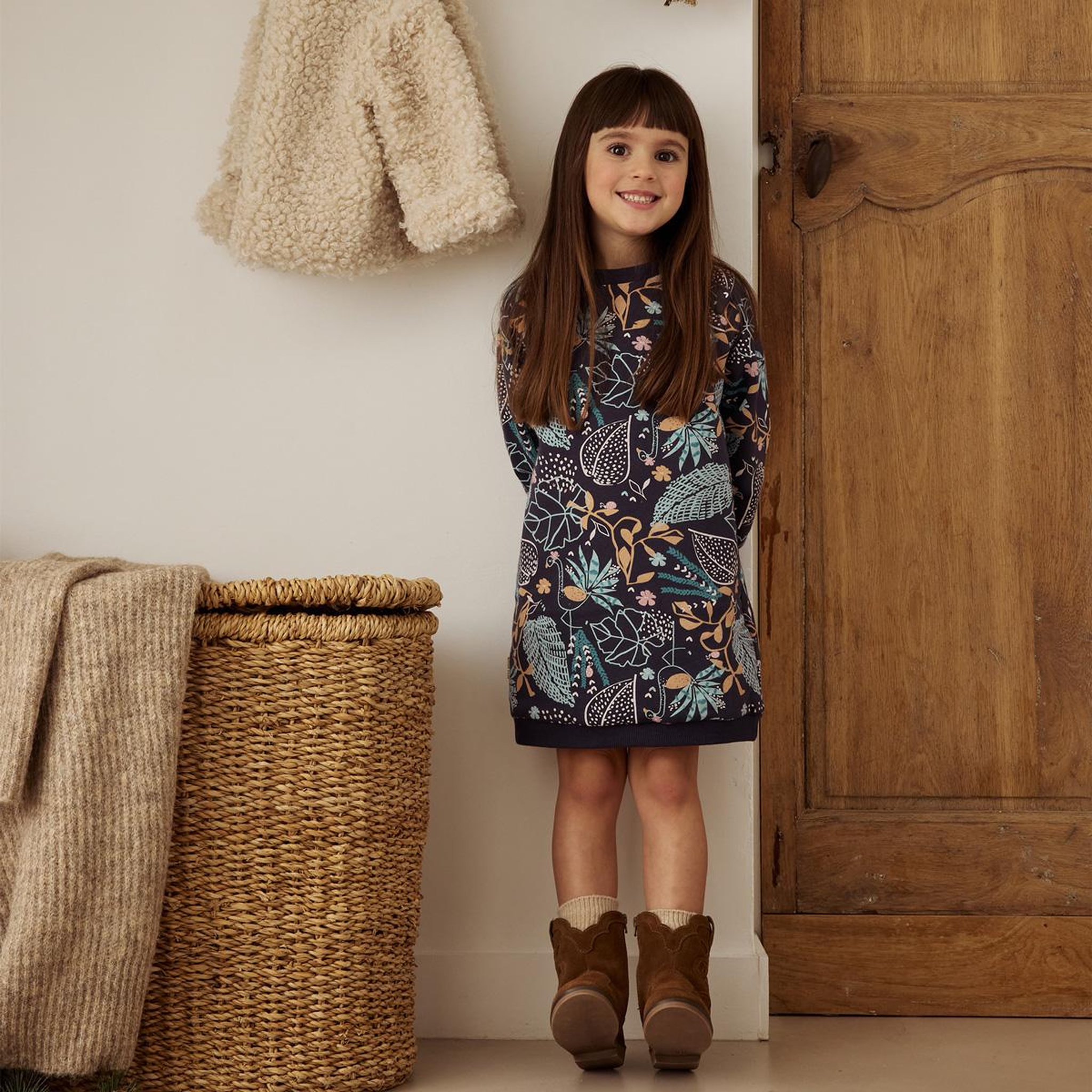 Voir la diapositive 5 : Petit Béguin Robe enfant en molleton holamuchacha