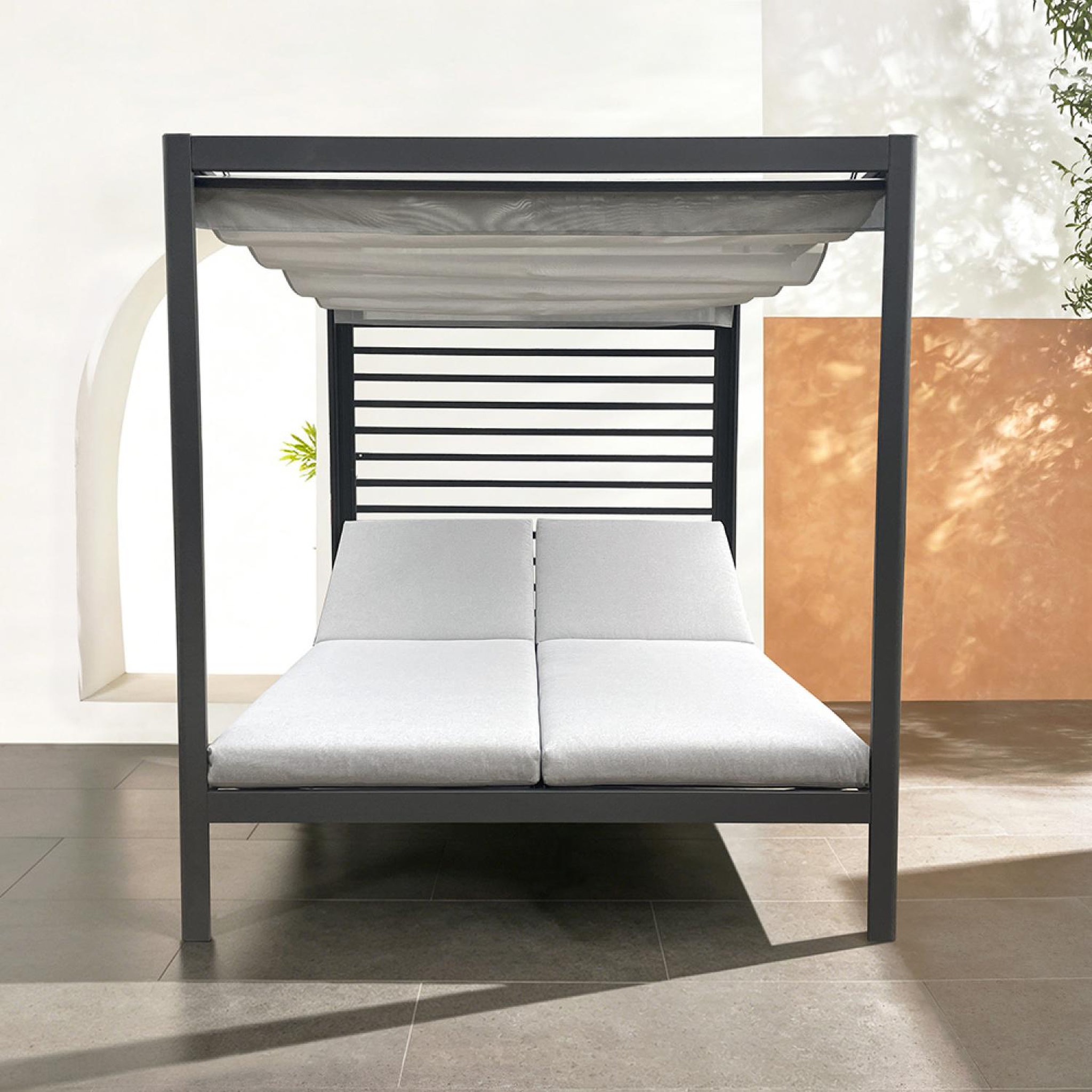 Voir la diapositive 5 : CONCEPT USINE Lit de jardin 2 places structure aluminium gris foncé matala