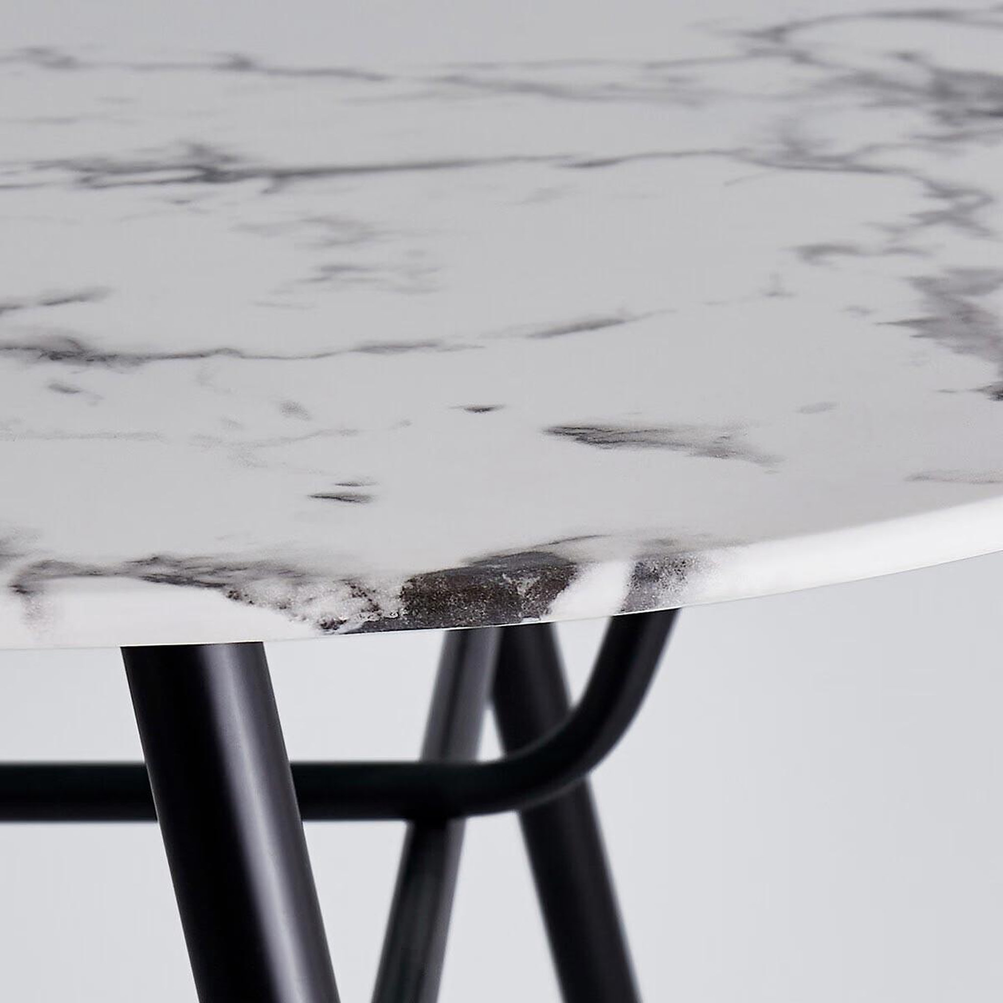 Voir la diapositive 4 : ATMOSPHERA Table à manger design  roxas  160cm blanc