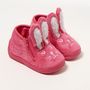 Voir la diapositive 1 : IN EXTENSO Chaussons velours animaux bébé fille