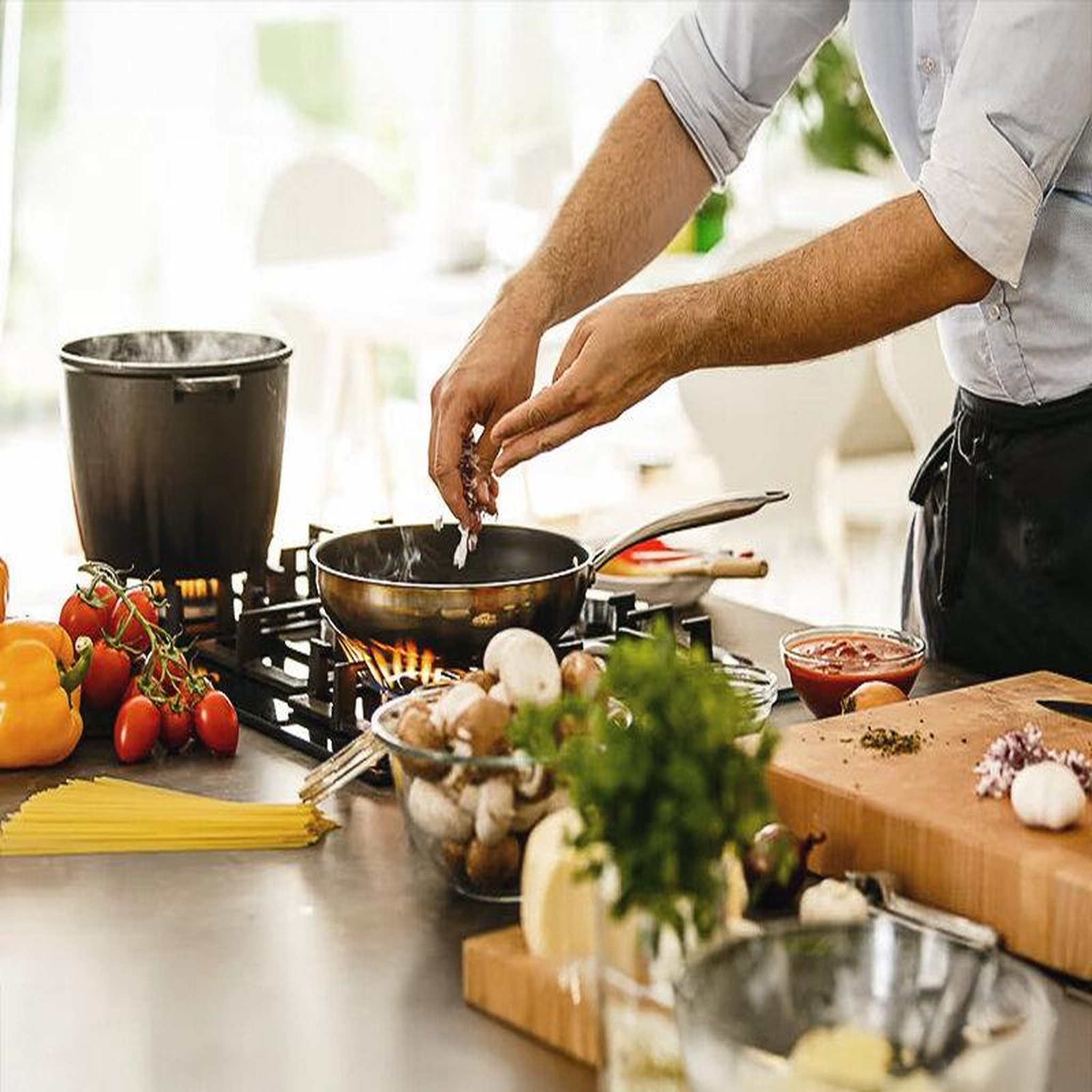 Voir la diapositive 3 : Smartbox Cours de cuisine le menu express pour 1 personne avec l'ateliers des chefs - coffret cadeau gastronomie