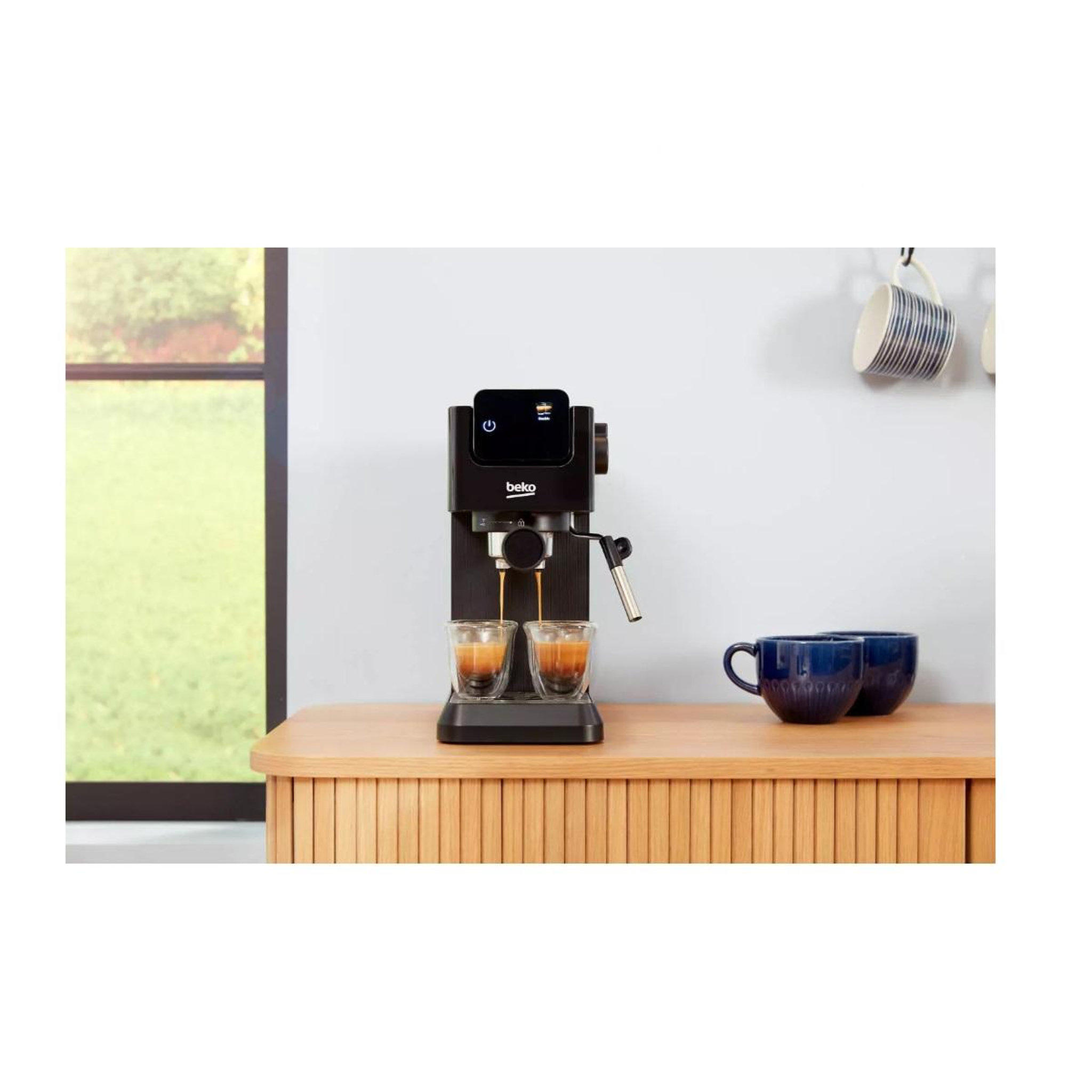 Voir la diapositive 6 : Beko Machine à expresso 15bars noir - cep5302b