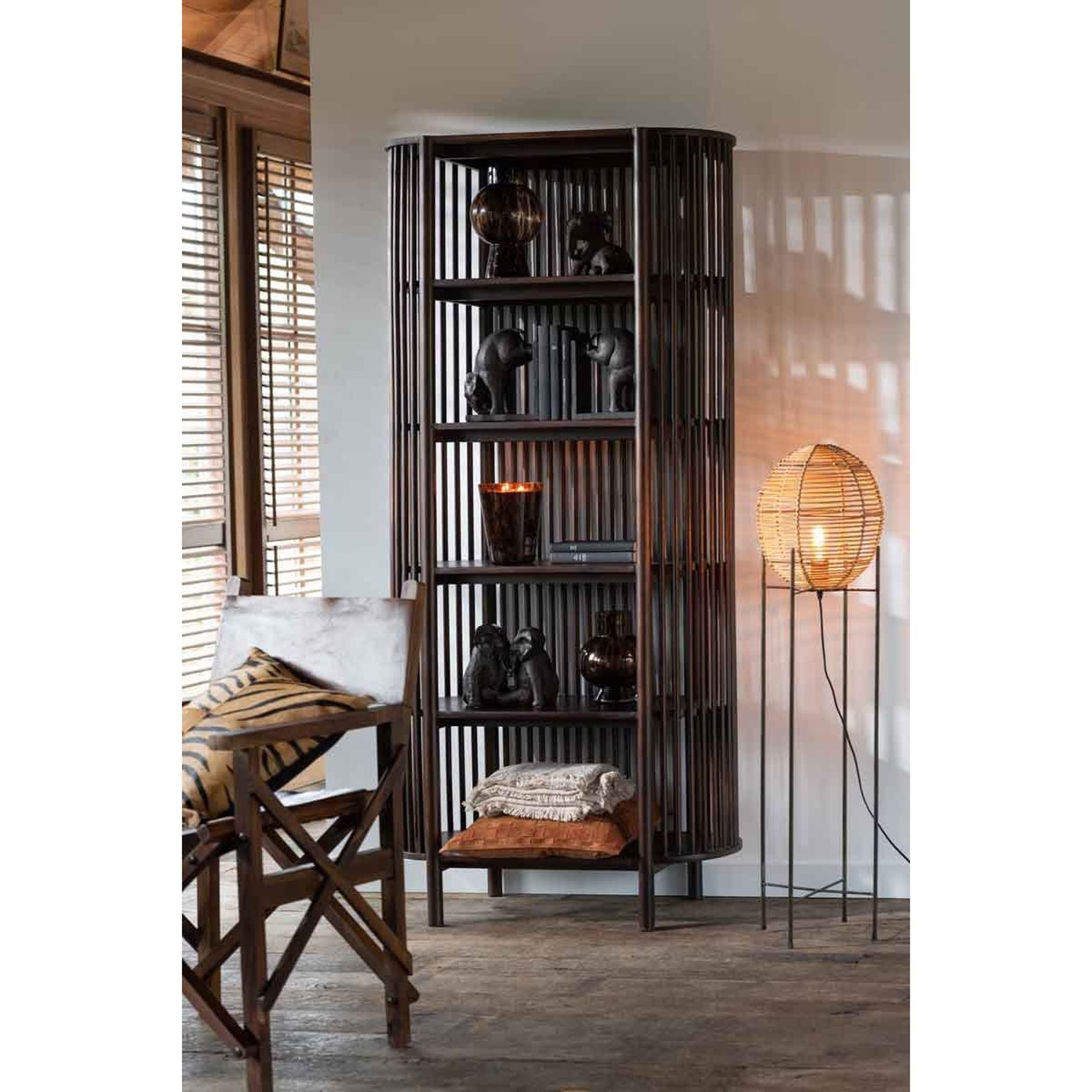 Voir la diapositive 4 : J-LINE Lampadaire sur Pied Design  Trauco  115cm Naturel