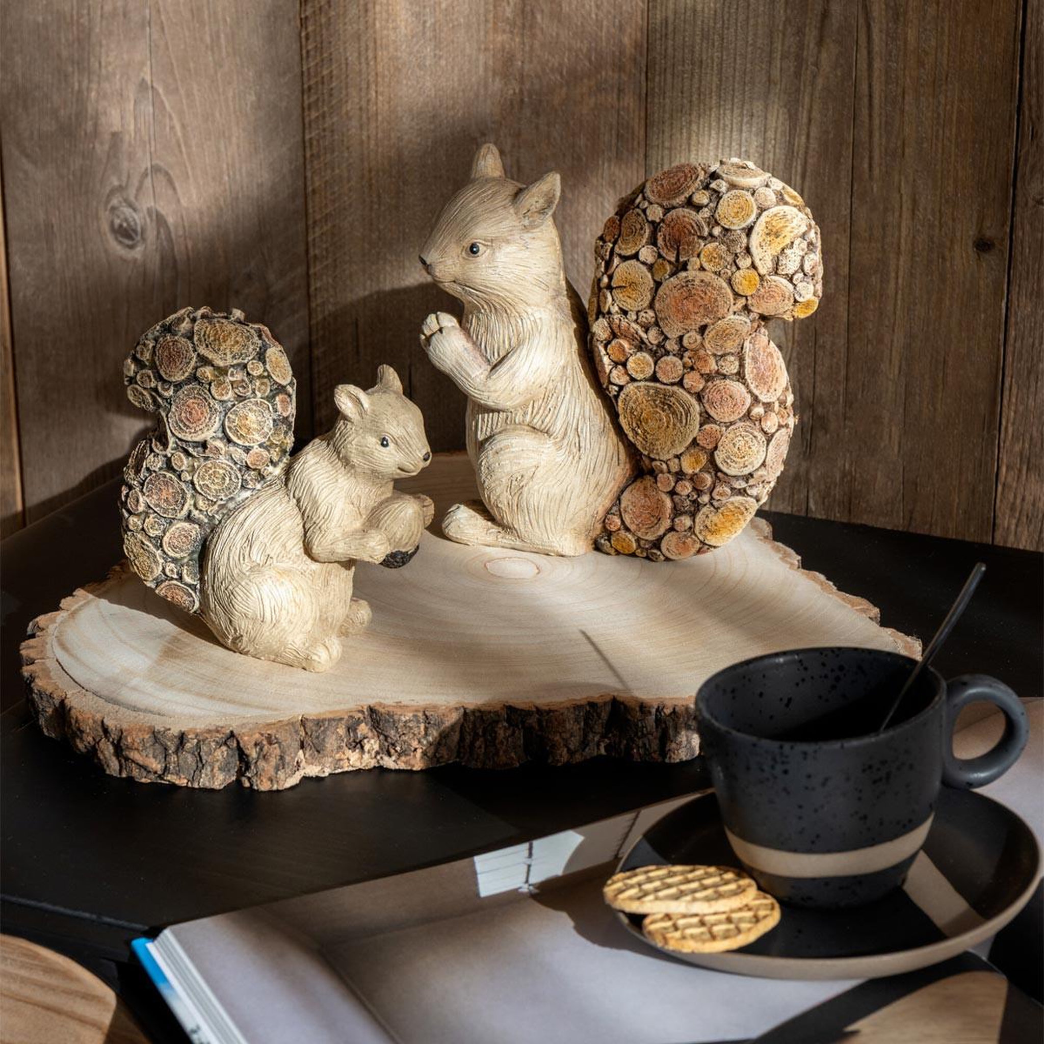 Voir la diapositive 3 : J-LINE Statuette écureuil  imitation bois  19cm naturel
