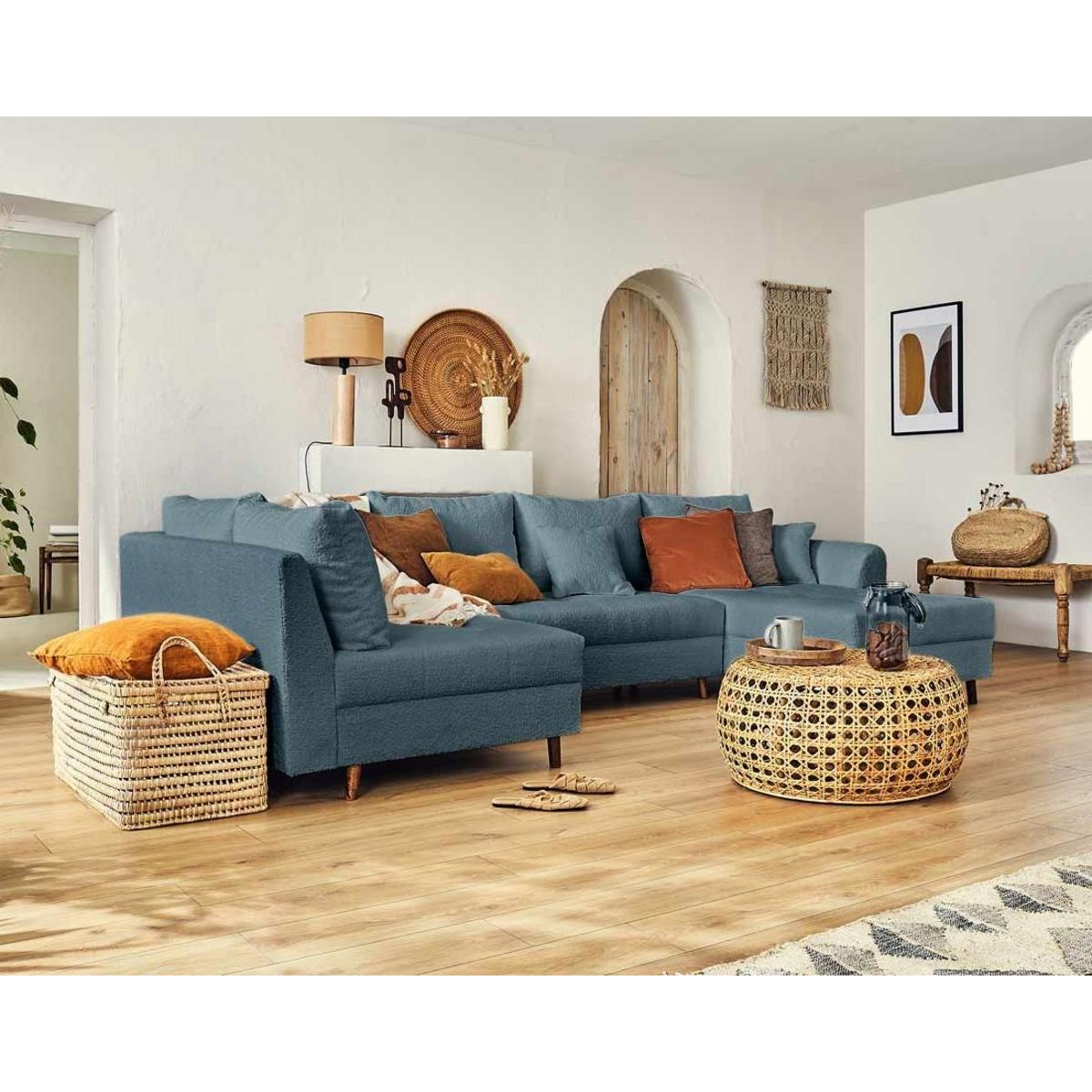 LISA DESIGN Rune - canapé panoramique d'angle gauche - 7 places - avec pouf d'appoint - en tissu bouclette