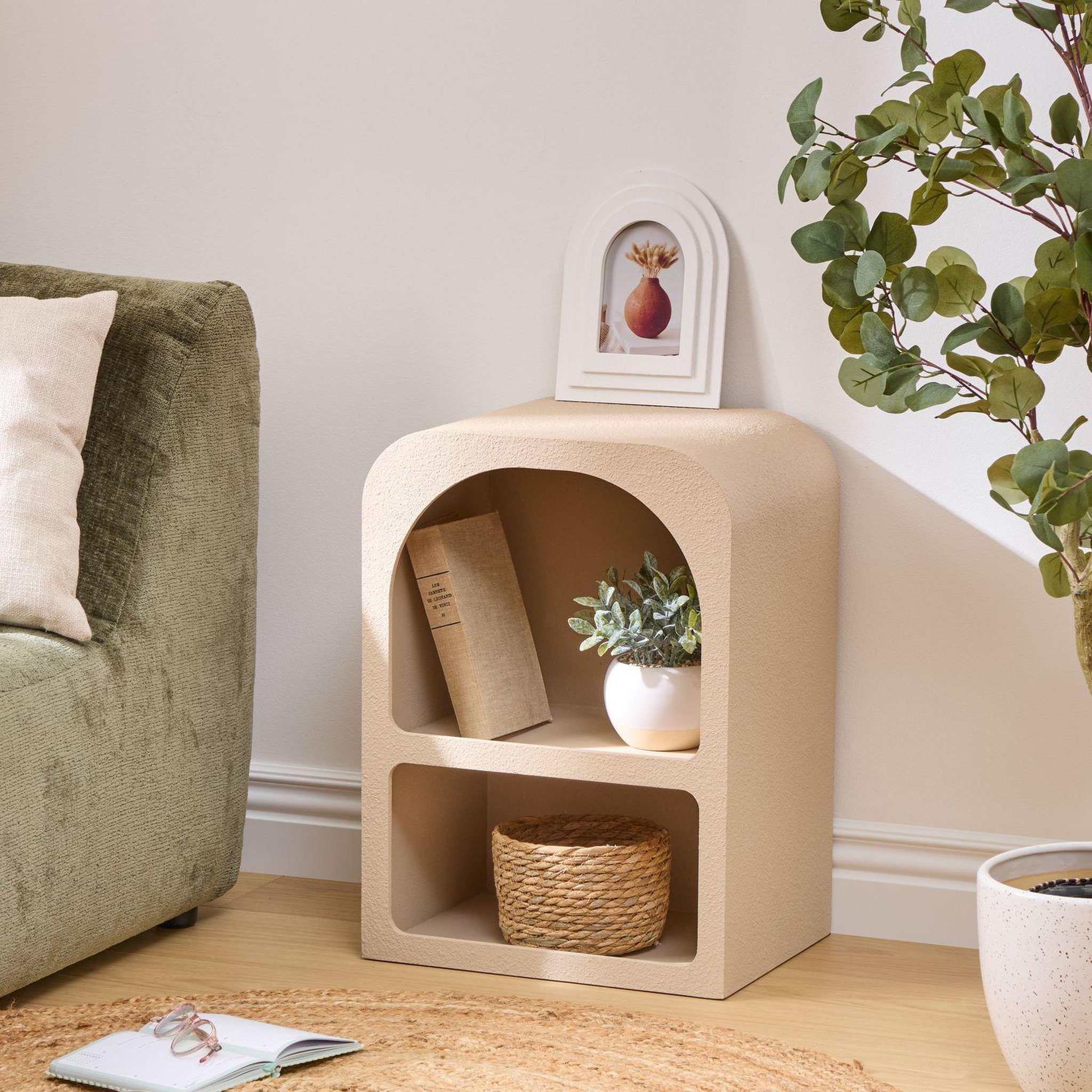Voir la diapositive 2 : ATMOSPHERA Table de chevet 2 niches soleya - beige