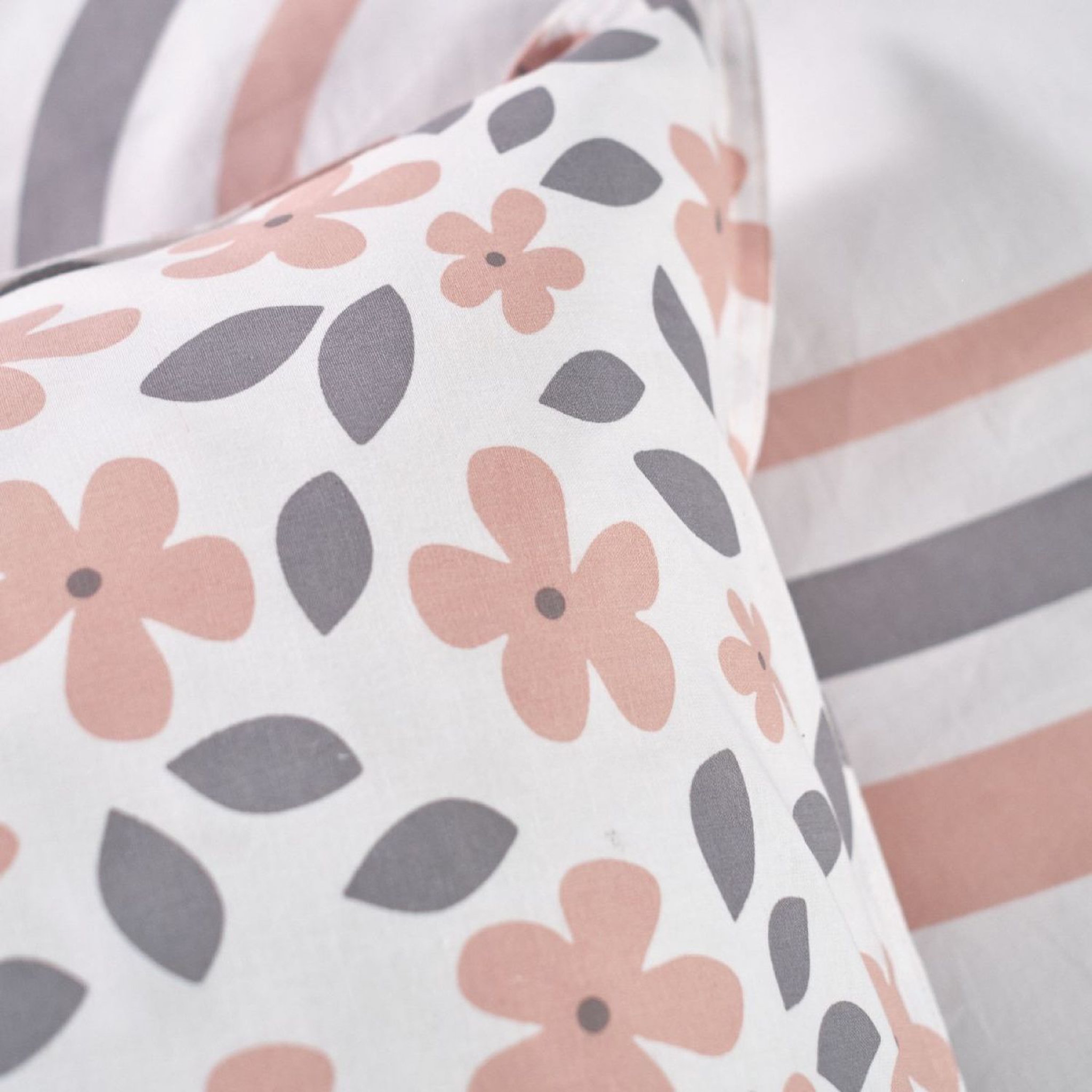 Voir la diapositive 3 : TODAY Parure housse de couette enfant en Coton 57 Fils motif floral CAPUCINE