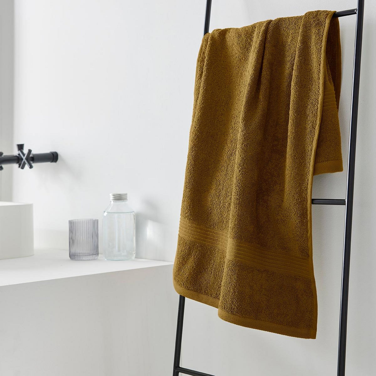 TODAY Serviette de toilette unie en coton 450 g/m²