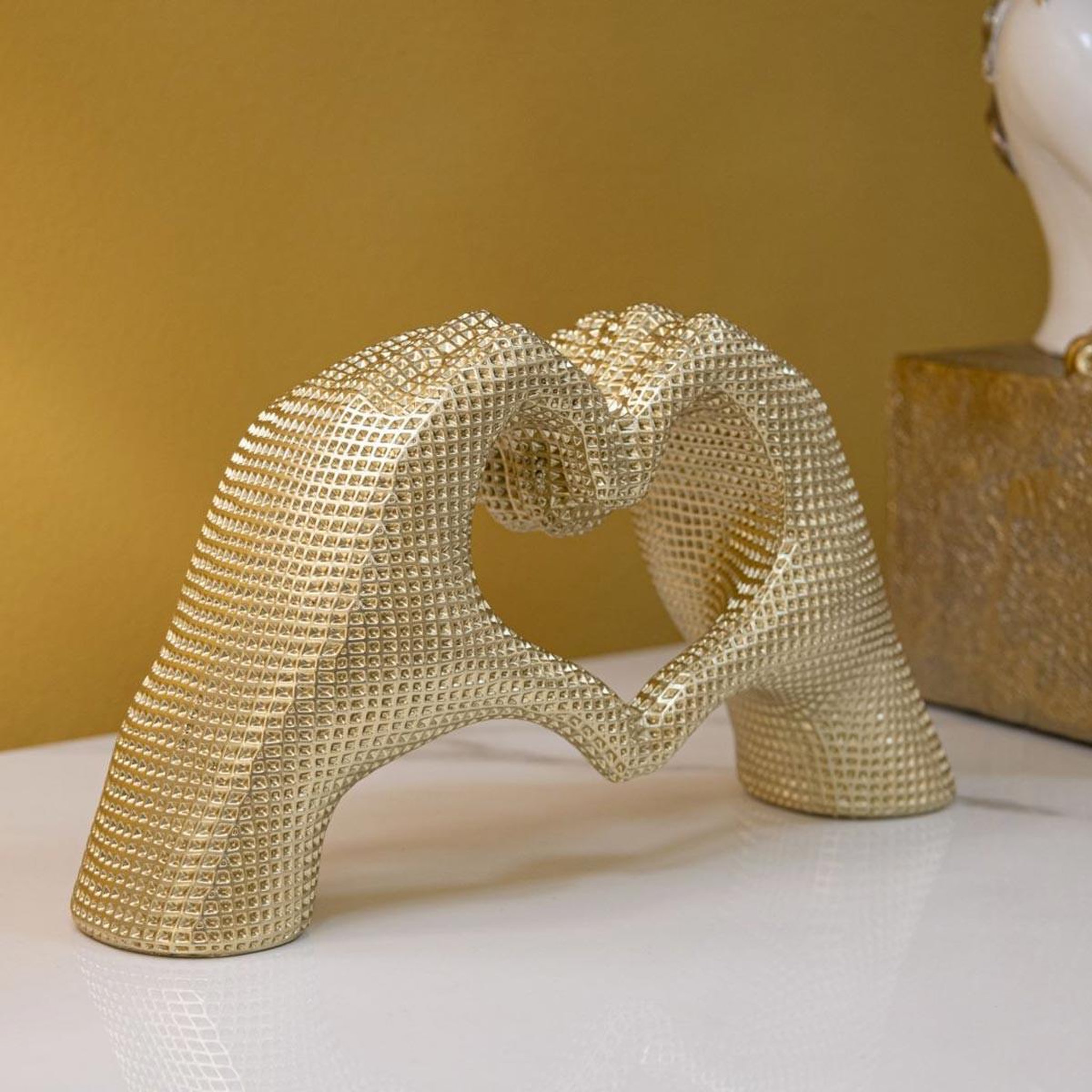 Voir la diapositive 4 : Paris Prix Mains cœur déco  lover  25cm or