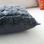 Voir la diapositive 3 : Paris Prix Coussin Déco Tufté  Bundi  40x40cm Gris Foncé