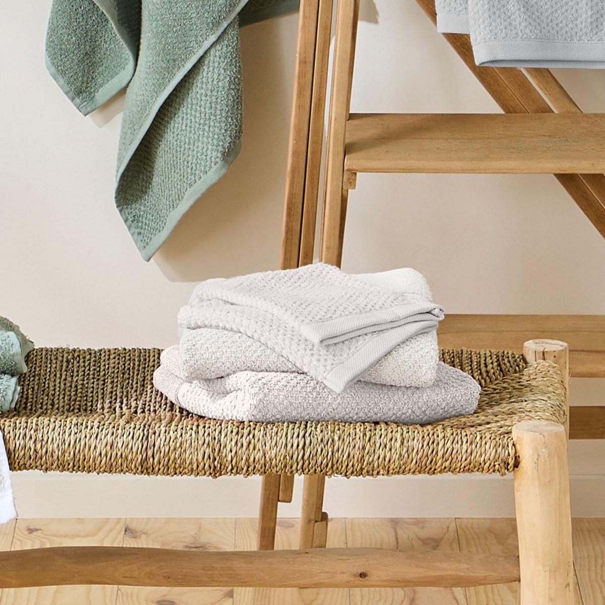 GUY LEVASSEUR Lot 2 serviettes de bain et 2 gants de toilette