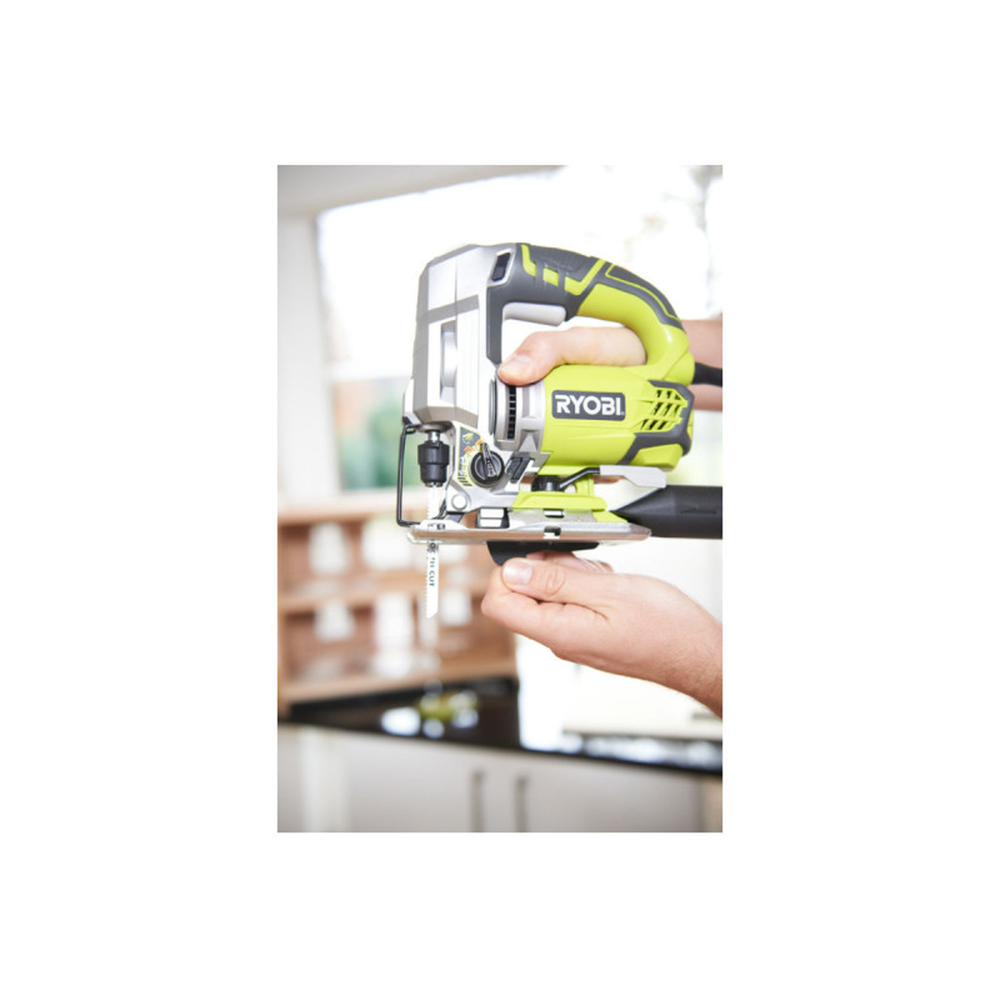 Voir la diapositive 2 : Ryobi Pack RYOBI Scie sauteuse pendulaire électrique 680W RJS1050-K - Coffret de 10 lames RAK10JSB