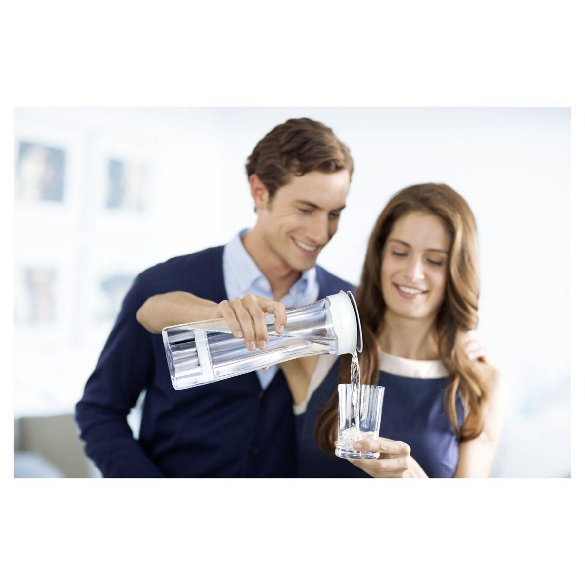 BRITA BRITA Bouteille filtrante blanche inclus 1 filtre MicroDisc