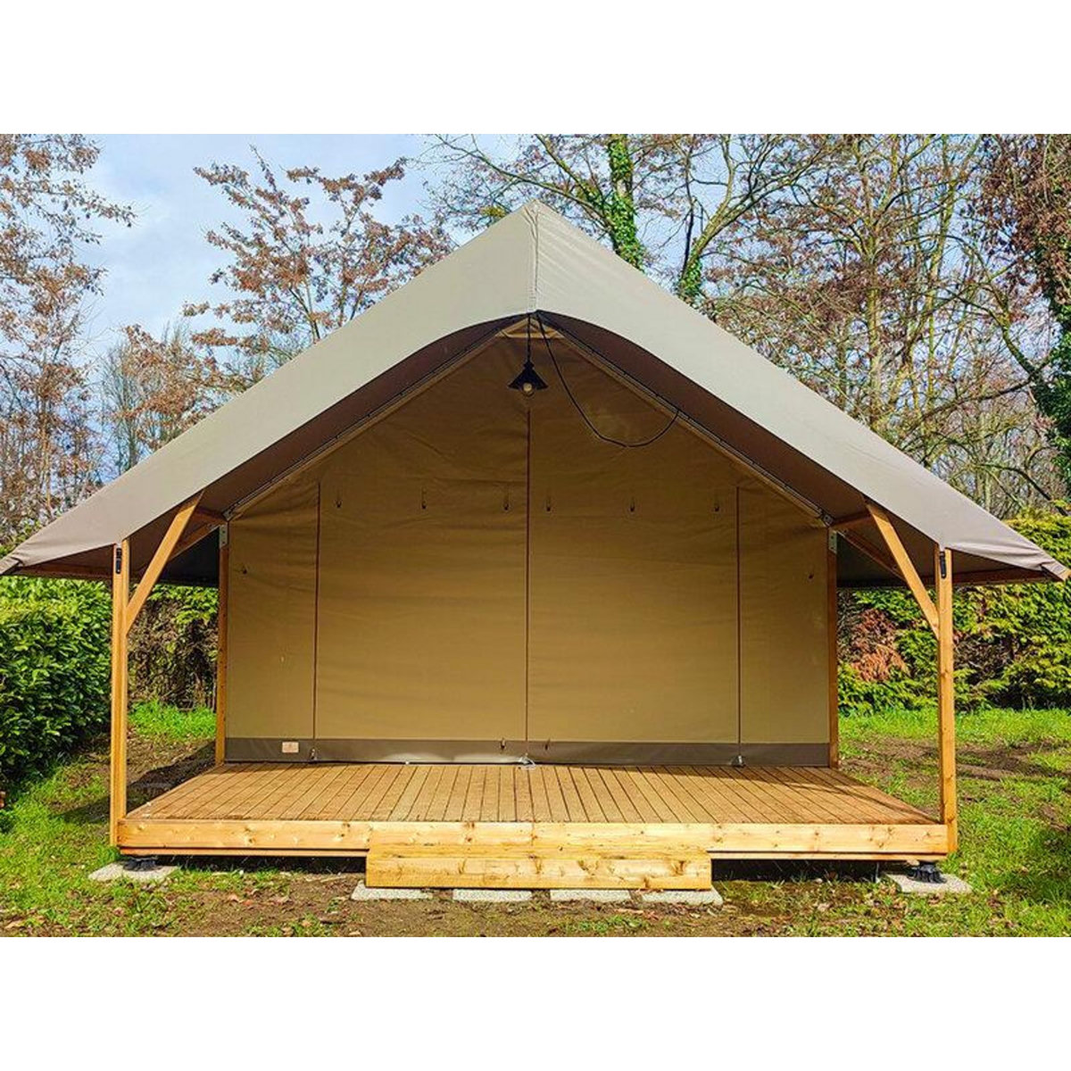 Smartbox 3 jours insolites en tente Woodlodge en camping 4* près de Toulouse - Coffret Cadeau Séjour