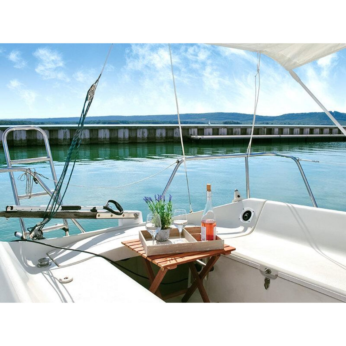 Smartbox Séjour insolite de 3 jours sur un voilier avec bouteille de vin près de Metz - Coffret Cadeau Séjour