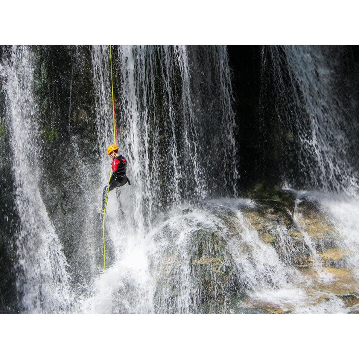 Smartbox Descente de 6h du canyon du Furon près de Grenoble - Coffret Cadeau Sport & Aventure