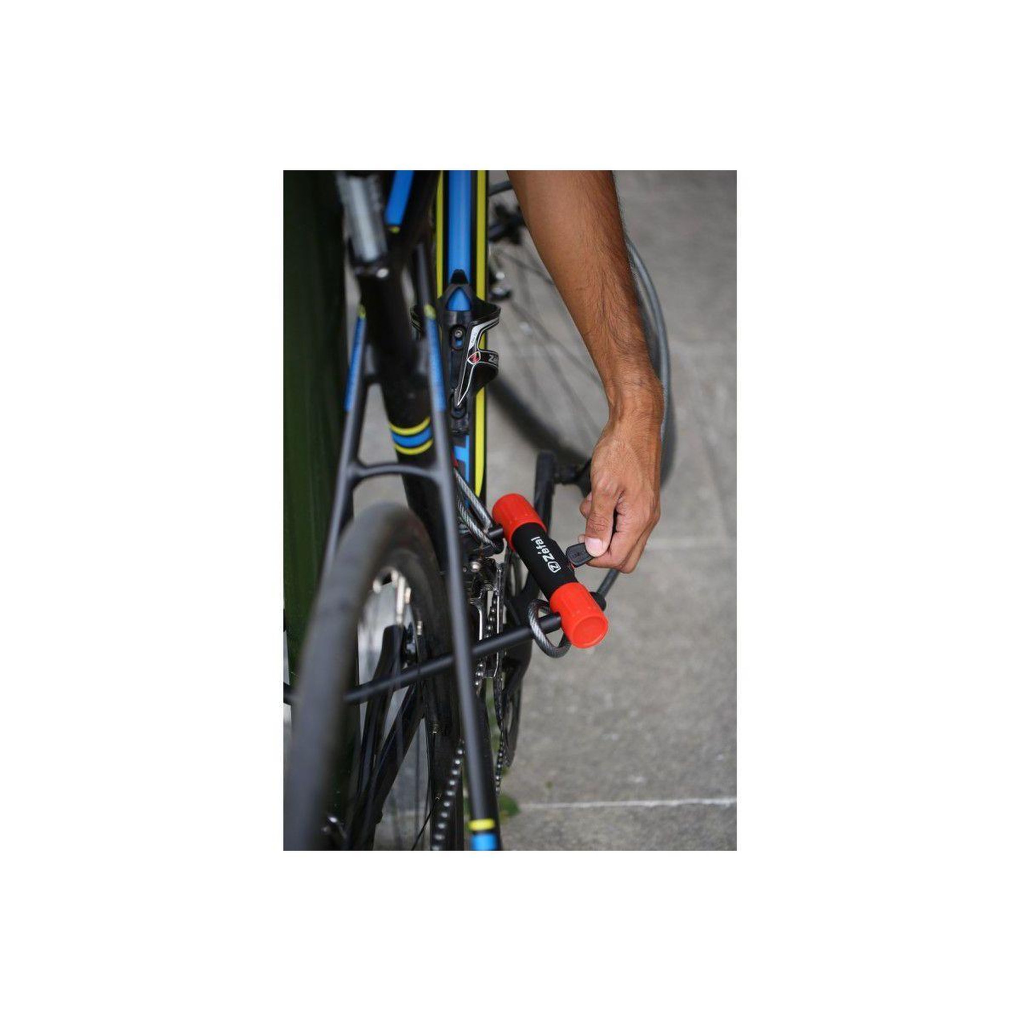 Voir la diapositive 3 : ZEFAL Antivol K-Traz U13 cable (U)