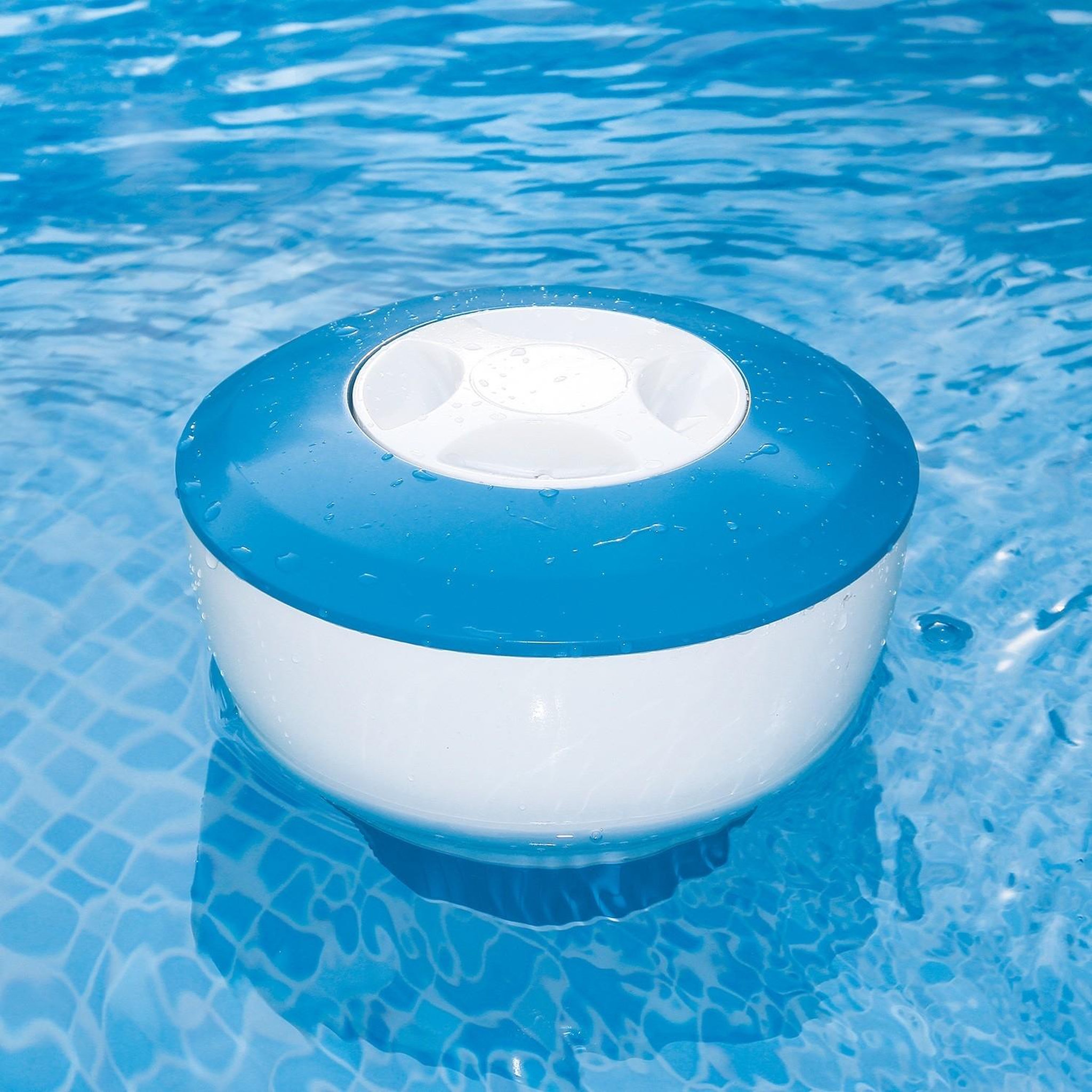 Voir la diapositive 2 : SUMMER WAVES Distributeur de chlore