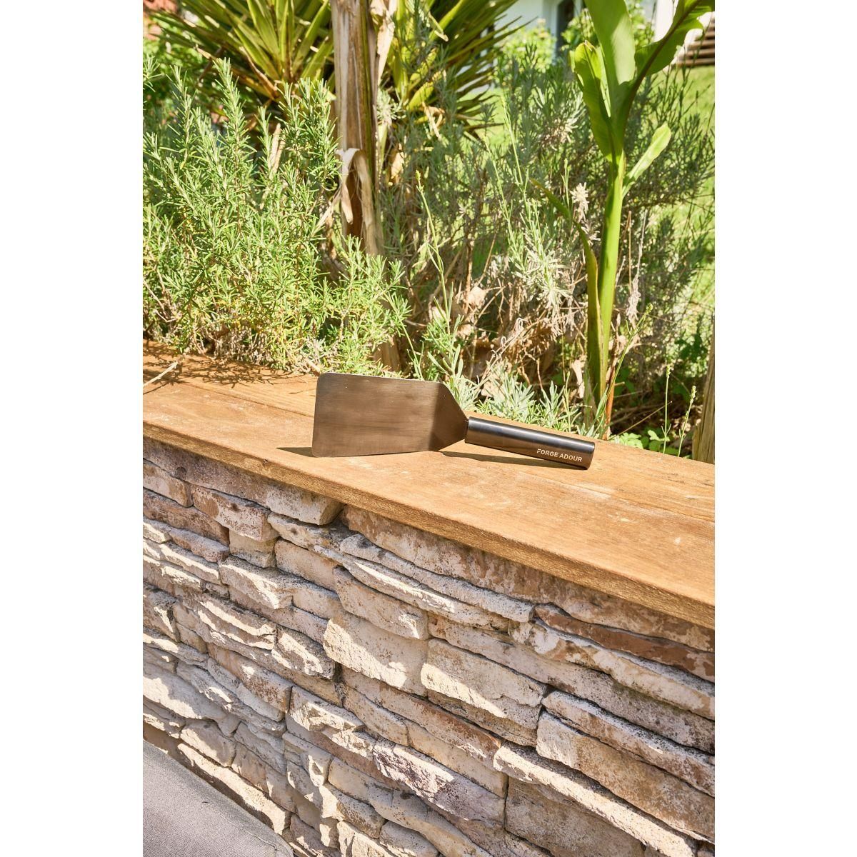 FORGE ADOUR Ustensile plancha courte Titane